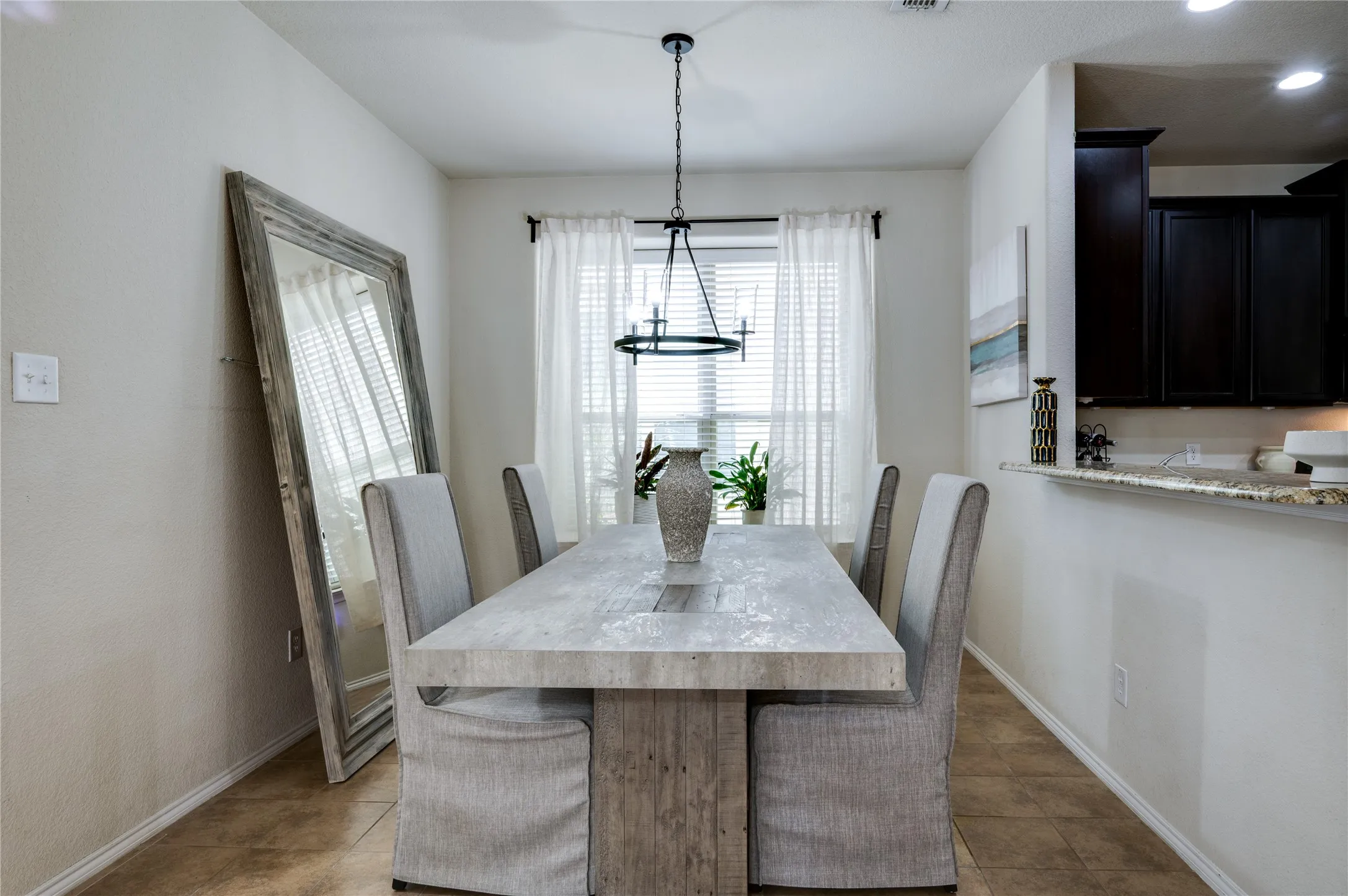 Single Family Residence For Sale in Denton County , 1120 Black Cherry Drive, Aubrey, Texas 76227, 4 Bedroom, 3 Bathroom, 2 Garage spaces, 2,631 Sqft, built in 2014, Preowned, mls#21176508, Real Estate Agent in Aubrey, Homes For Sale in Denton county, Homes For Sale in Aubrey, Realtor in Aubrey Texas, Real Estate Brokerage Independent Realty Texas, Luminita Cordes Realtor