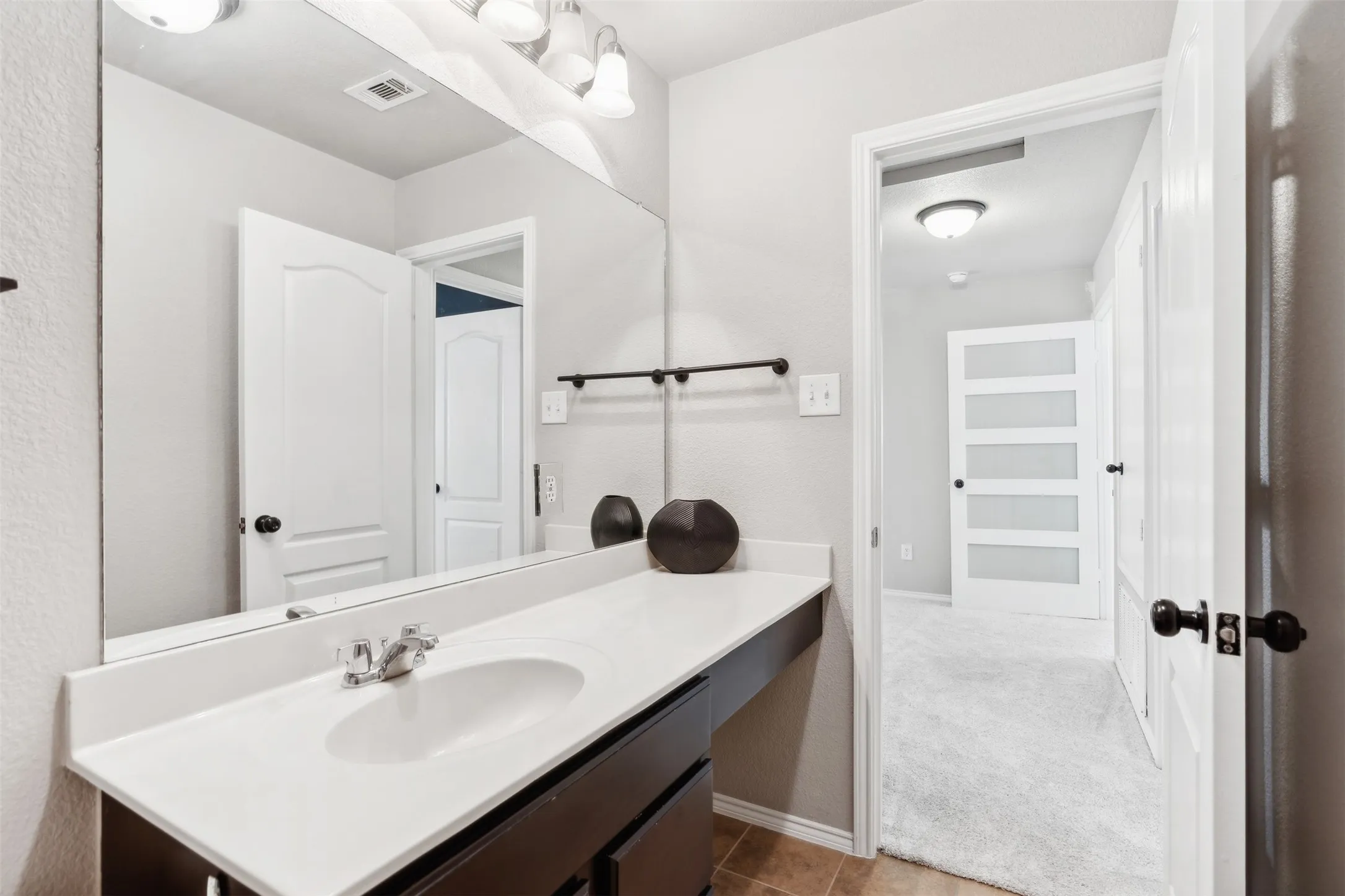 Single Family Residence For Sale in Denton County , 1120 Black Cherry Drive, Aubrey, Texas 76227, 4 Bedroom, 3 Bathroom, 2 Garage spaces, 2,631 Sqft, built in 2014, Preowned, mls#21176508, Real Estate Agent in Aubrey, Homes For Sale in Denton county, Homes For Sale in Aubrey, Realtor in Aubrey Texas, Real Estate Brokerage Independent Realty Texas, Luminita Cordes Realtor