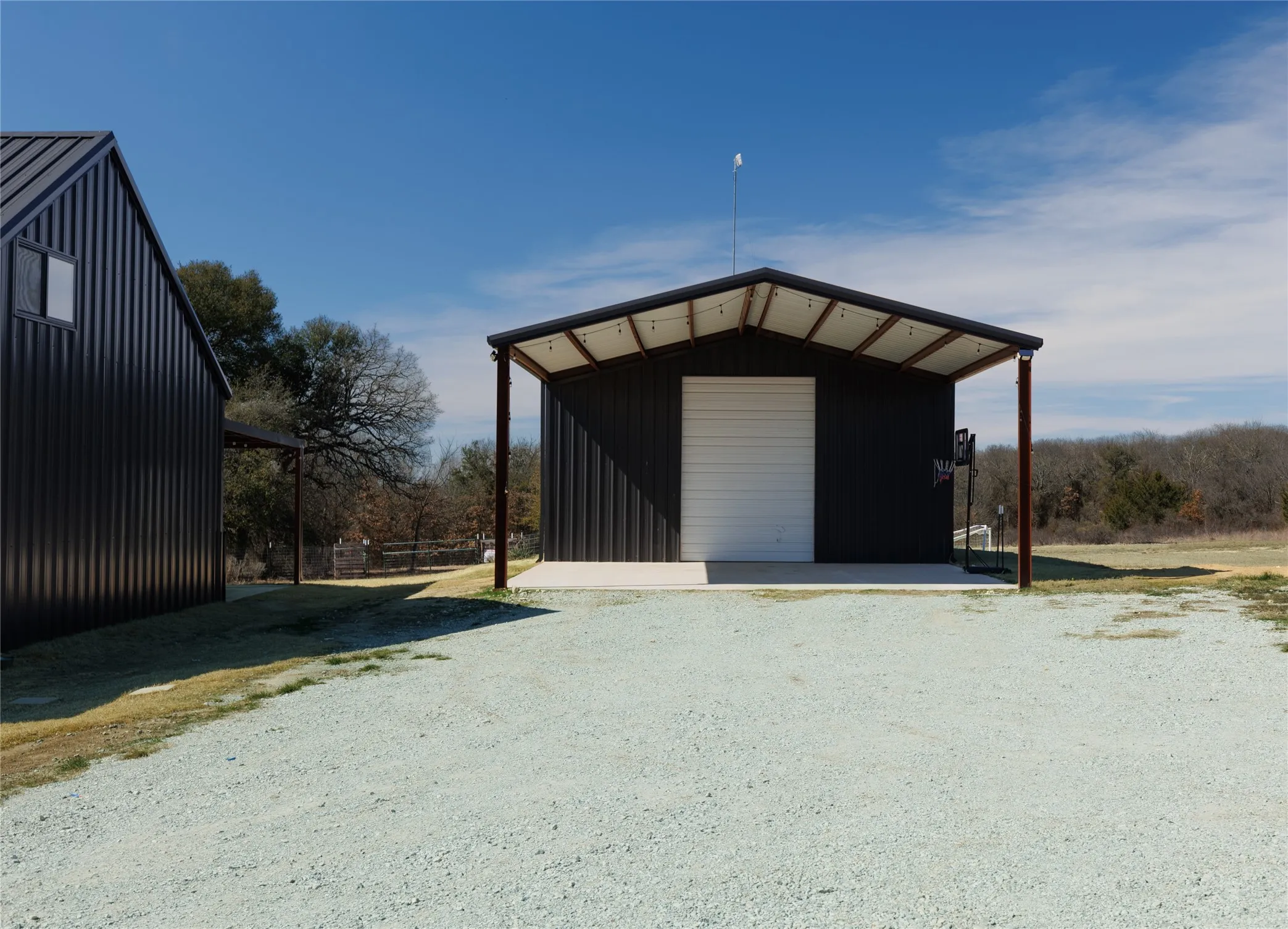 Single Family Residence For Sale in Wise County , 500 County Road 2745, Decatur, Texas 76234, 4 Bedroom, 2 Bathroom, Garage spaces, 2,408 Sqft, built in 2023, Preowned, mls#21189139, Real Estate Agent in Decatur, Homes For Sale in Wise county, Homes For Sale in Decatur, Realtor in Decatur Texas, Real Estate Brokerage Independent Realty Texas, Luminita Cordes Realtor