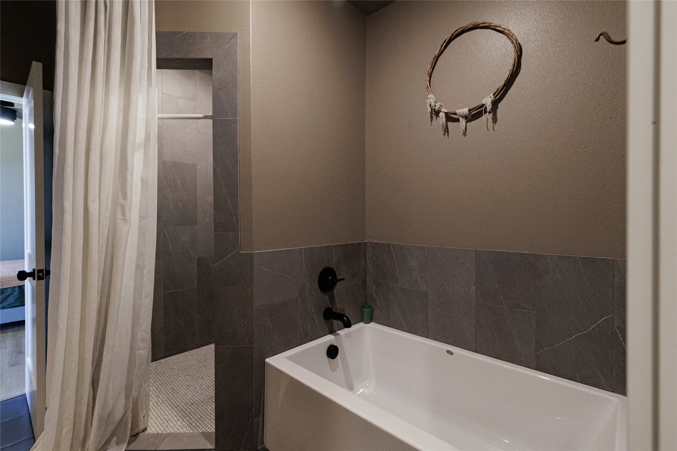 Single Family Residence For Sale in Wise County , 500 County Road 2745, Decatur, Texas 76234, 4 Bedroom, 2 Bathroom, Garage spaces, 2,408 Sqft, built in 2023, Preowned, mls#21189139, Real Estate Agent in Decatur, Homes For Sale in Wise county, Homes For Sale in Decatur, Realtor in Decatur Texas, Real Estate Brokerage Independent Realty Texas, Luminita Cordes Realtor
