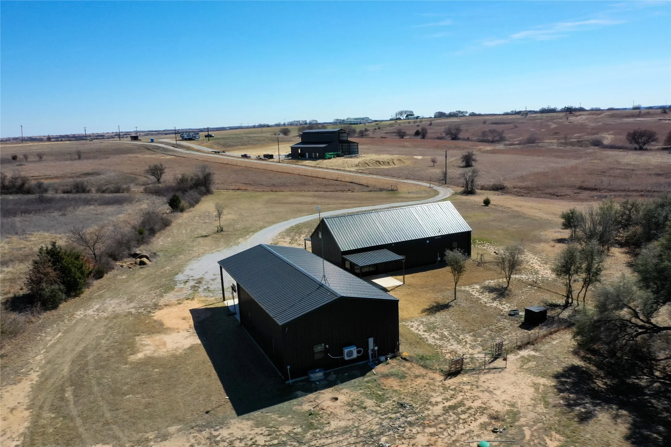 Single Family Residence For Sale in Wise County , 500 County Road 2745, Decatur, Texas 76234, 4 Bedroom, 2 Bathroom, Garage spaces, 2,408 Sqft, built in 2023, Preowned, mls#21189139, Real Estate Agent in Decatur, Homes For Sale in Wise county, Homes For Sale in Decatur, Realtor in Decatur Texas, Real Estate Brokerage Independent Realty Texas, Luminita Cordes Realtor