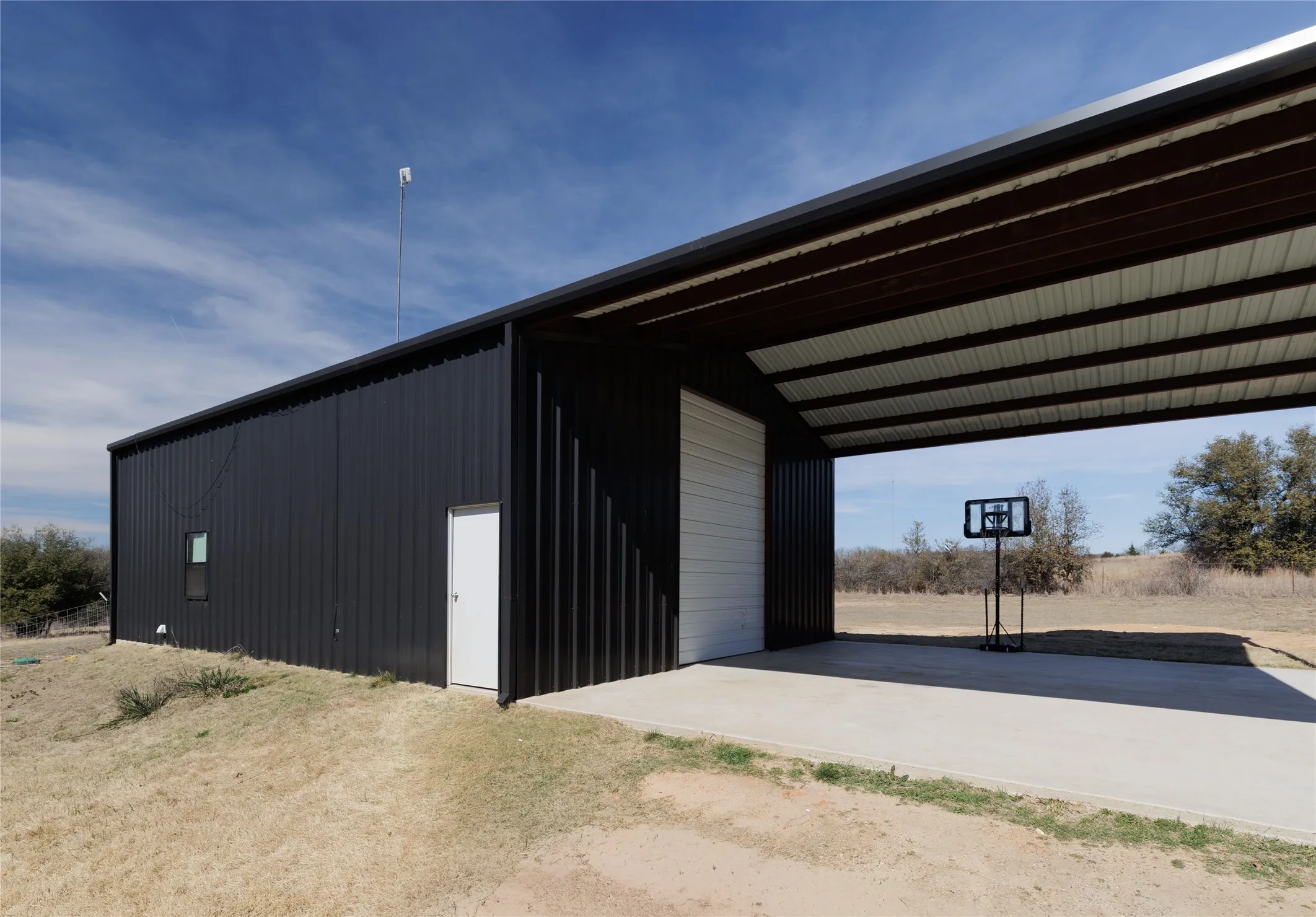Single Family Residence For Sale in Wise County , 500 County Road 2745, Decatur, Texas 76234, 4 Bedroom, 2 Bathroom, Garage spaces, 2,408 Sqft, built in 2023, Preowned, mls#21189139, Real Estate Agent in Decatur, Homes For Sale in Wise county, Homes For Sale in Decatur, Realtor in Decatur Texas, Real Estate Brokerage Independent Realty Texas, Luminita Cordes Realtor