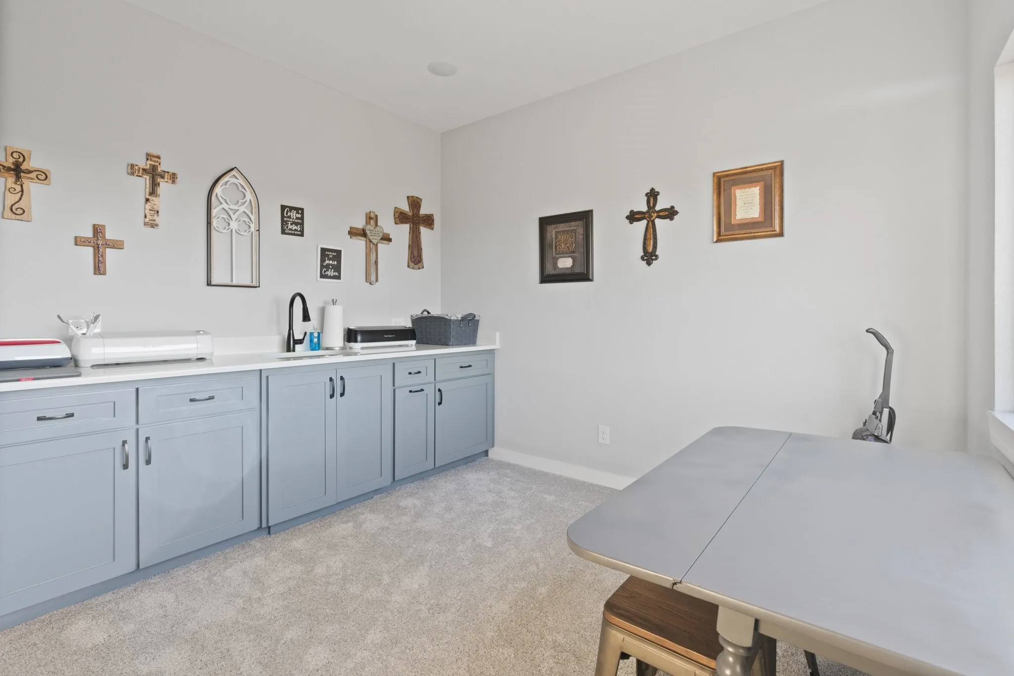 Craft room/sitting room/coffee room