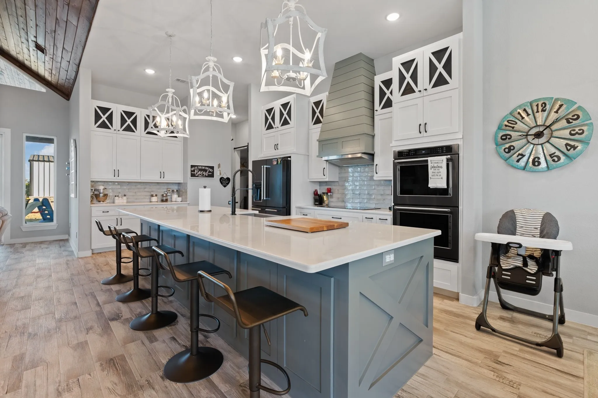 Spacious kitchen