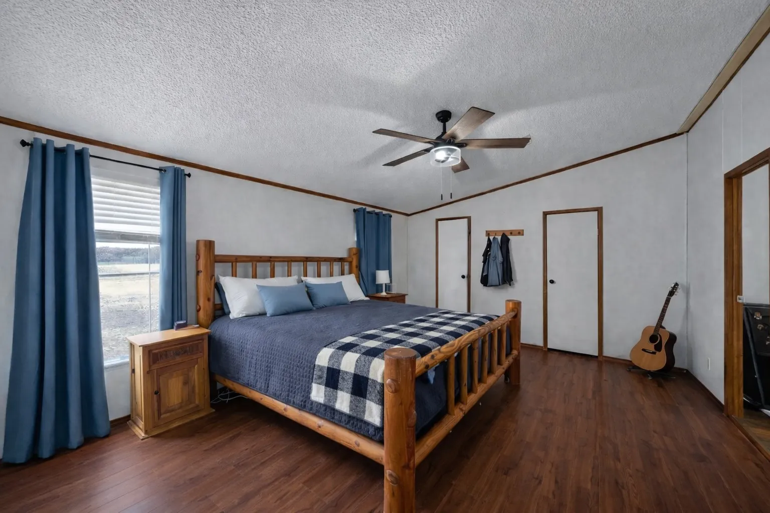 Manufactured Home For Sale in Van Zandt County , 743 VZ County Road 4222, Athens, Texas 75752, 3 Bedroom, 2 Bathroom, Garage spaces, 2,184 Sqft, built in 1999, Preowned, mls#21191158, Real Estate Agent in Athens, Homes For Sale in Van Zandt county, Homes For Sale in Athens, Realtor in Athens Texas, Real Estate Brokerage Independent Realty Texas, Luminita Cordes Realtor