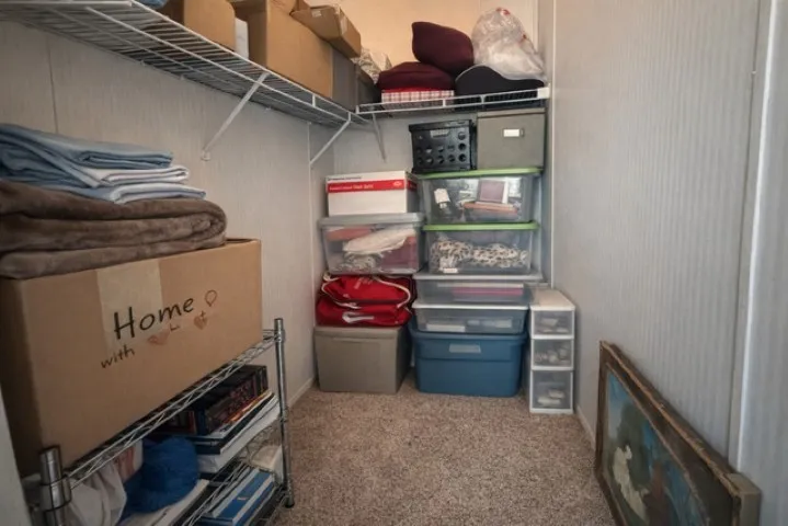 Manufactured Home For Sale in Van Zandt County , 743 VZ County Road 4222, Athens, Texas 75752, 3 Bedroom, 2 Bathroom, Garage spaces, 2,184 Sqft, built in 1999, Preowned, mls#21191158, Real Estate Agent in Athens, Homes For Sale in Van Zandt county, Homes For Sale in Athens, Realtor in Athens Texas, Real Estate Brokerage Independent Realty Texas, Luminita Cordes Realtor