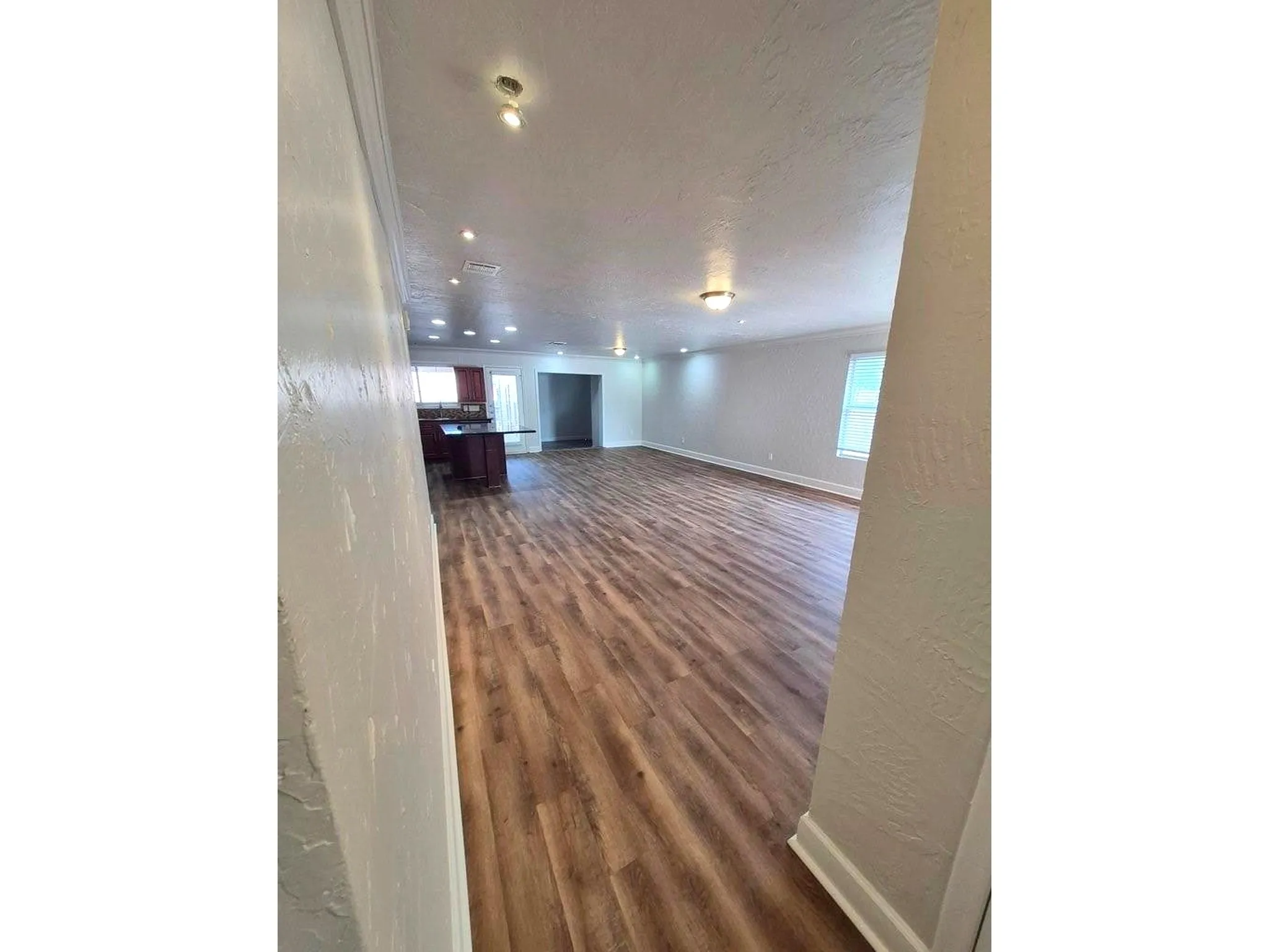 Single Family Residence For Sale in Tarrant County , 10904 Braemoor Drive, Fort Worth, Texas 76052, 3 Bedroom, 2 Bathroom, 2 Garage spaces, 1,532 Sqft, built in 2006, mls#21182588, Real Estate Agent in Fort Worth, Homes For Sale in Tarrant county, Homes For Sale in Fort Worth, Realtor in Fort Worth Texas, Real Estate Brokerage Independent Realty Texas, Luminita Cordes Realtor
