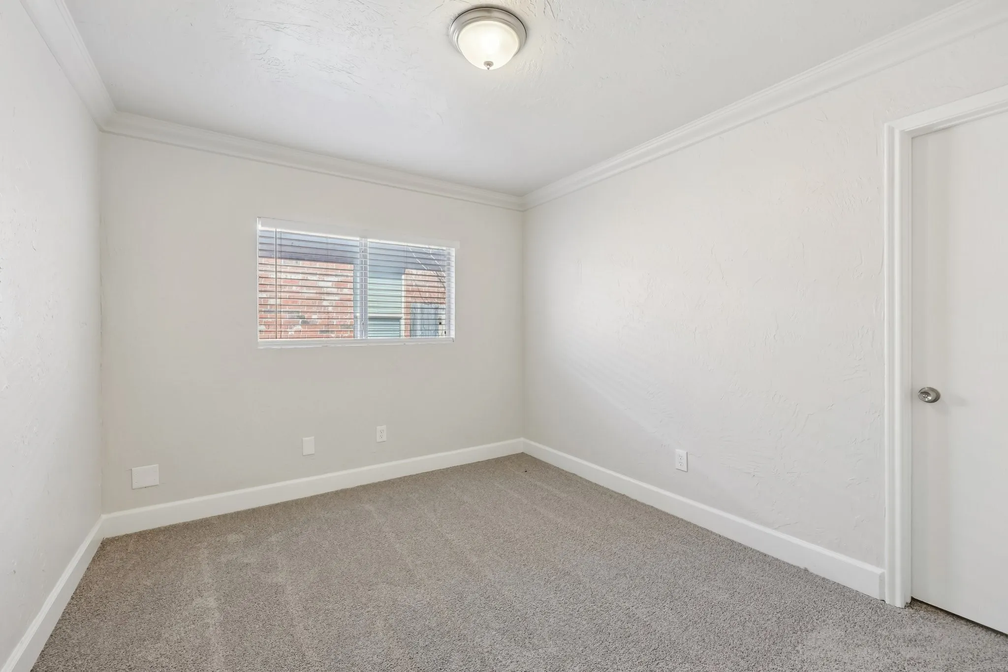 Single Family Residence For Sale in Tarrant County , 10904 Braemoor Drive, Fort Worth, Texas 76052, 3 Bedroom, 2 Bathroom, 2 Garage spaces, 1,532 Sqft, built in 2006, mls#21182588, Real Estate Agent in Fort Worth, Homes For Sale in Tarrant county, Homes For Sale in Fort Worth, Realtor in Fort Worth Texas, Real Estate Brokerage Independent Realty Texas, Luminita Cordes Realtor