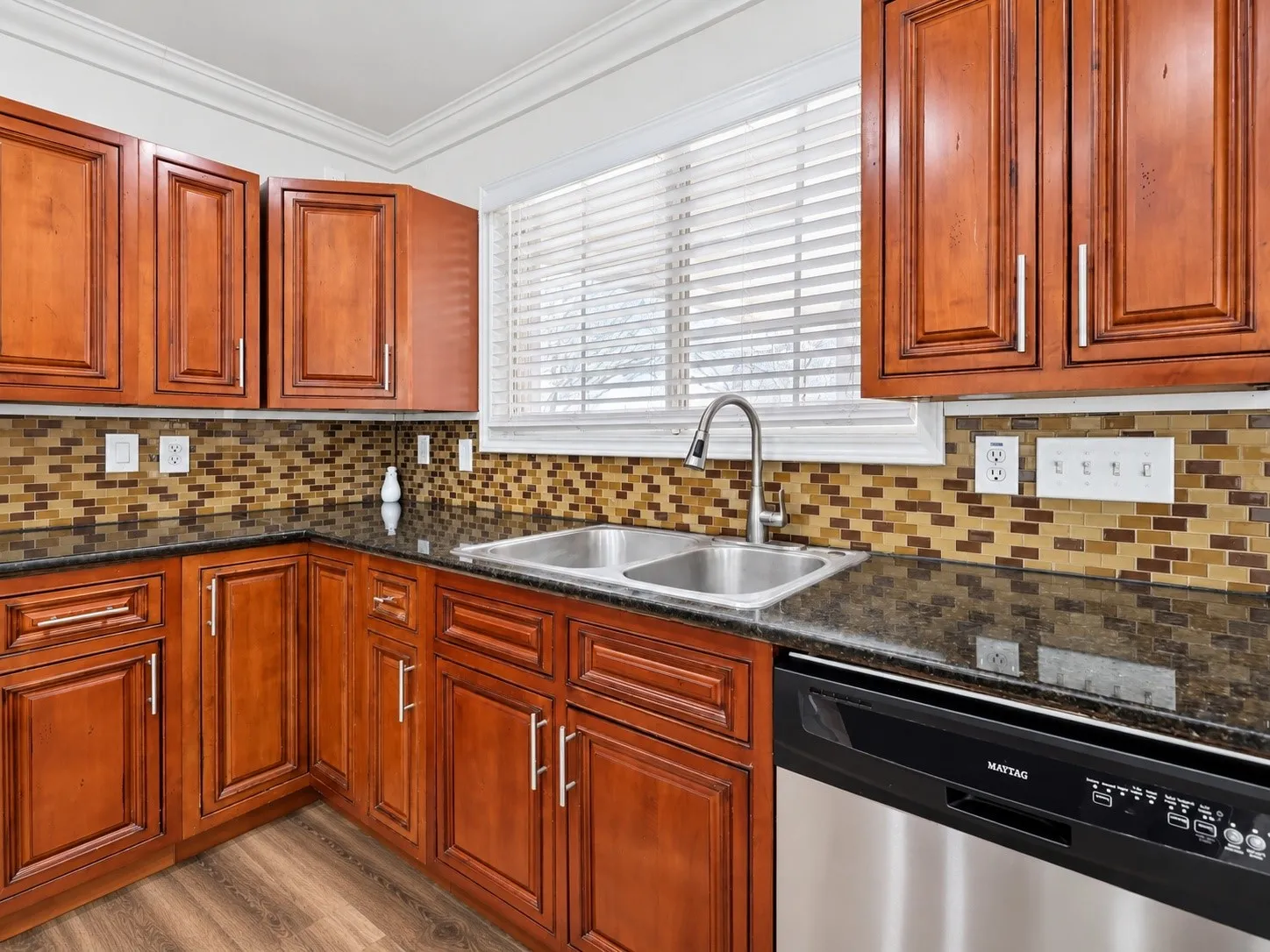 Single Family Residence For Sale in Tarrant County , 10904 Braemoor Drive, Fort Worth, Texas 76052, 3 Bedroom, 2 Bathroom, 2 Garage spaces, 1,532 Sqft, built in 2006, mls#21182588, Real Estate Agent in Fort Worth, Homes For Sale in Tarrant county, Homes For Sale in Fort Worth, Realtor in Fort Worth Texas, Real Estate Brokerage Independent Realty Texas, Luminita Cordes Realtor
