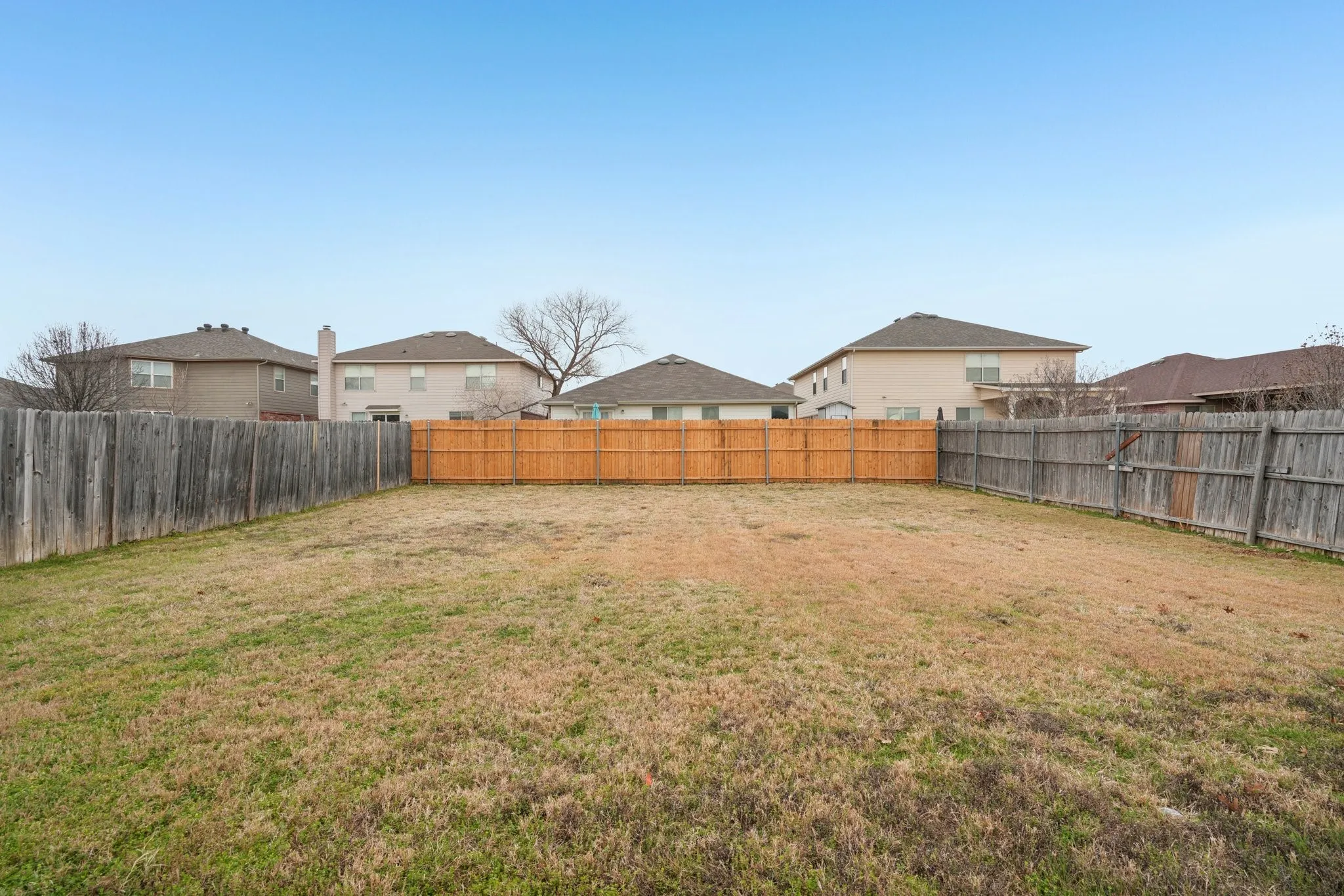 Single Family Residence For Sale in Tarrant County , 2121 Franks Street, Fort Worth, Texas 76177, 5 Bedroom, 3 Bathroom, 2 Garage spaces, 2,214 Sqft, built in 2006, mls#21175021, Real Estate Agent in Fort Worth, Homes For Sale in Tarrant county, Homes For Sale in Fort Worth, Realtor in Fort Worth Texas, Real Estate Brokerage Independent Realty Texas, Luminita Cordes Realtor