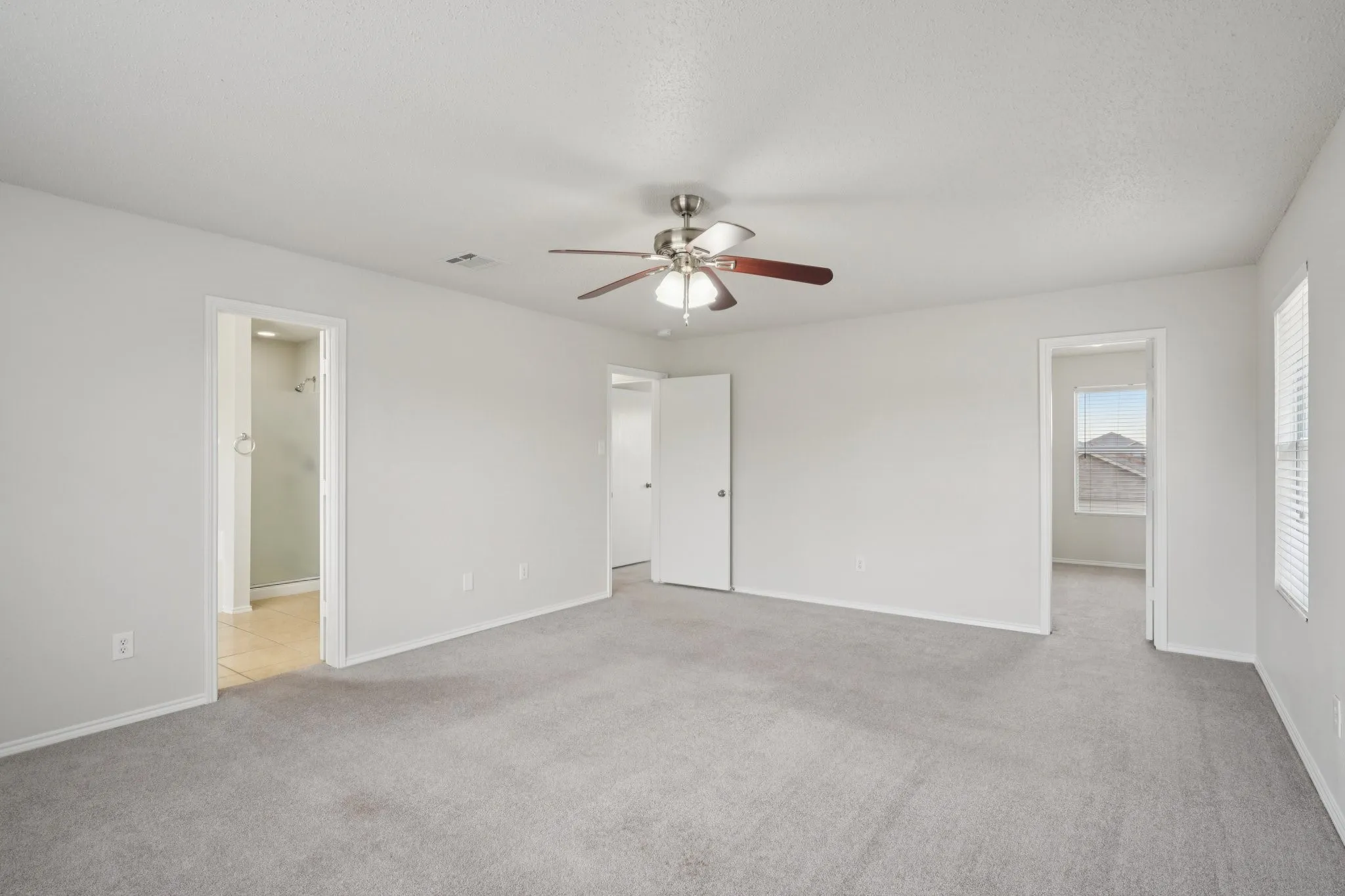 Single Family Residence For Sale in Tarrant County , 2121 Franks Street, Fort Worth, Texas 76177, 5 Bedroom, 3 Bathroom, 2 Garage spaces, 2,214 Sqft, built in 2006, mls#21175021, Real Estate Agent in Fort Worth, Homes For Sale in Tarrant county, Homes For Sale in Fort Worth, Realtor in Fort Worth Texas, Real Estate Brokerage Independent Realty Texas, Luminita Cordes Realtor