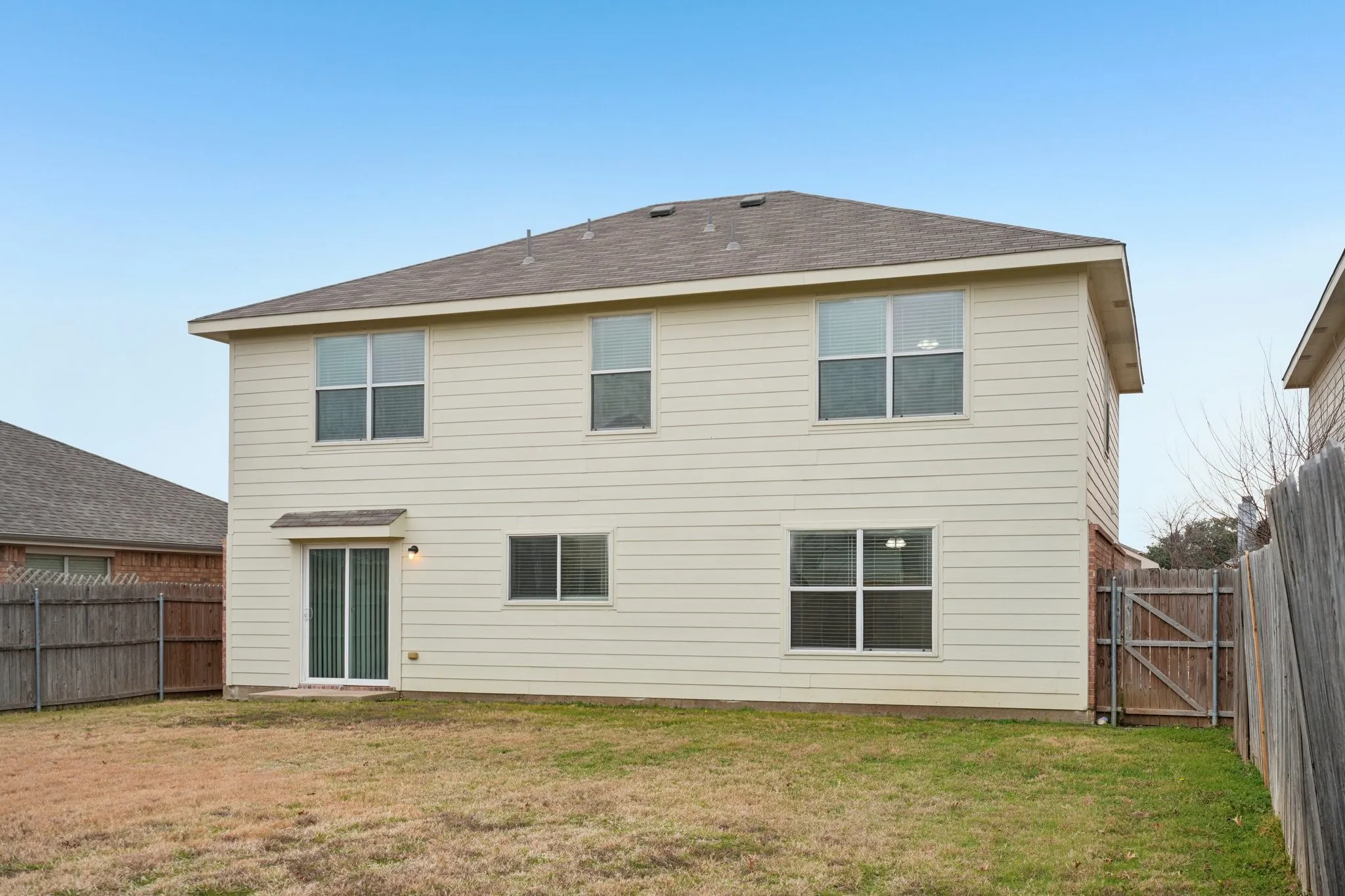 Single Family Residence For Sale in Tarrant County , 2121 Franks Street, Fort Worth, Texas 76177, 5 Bedroom, 3 Bathroom, 2 Garage spaces, 2,214 Sqft, built in 2006, mls#21175021, Real Estate Agent in Fort Worth, Homes For Sale in Tarrant county, Homes For Sale in Fort Worth, Realtor in Fort Worth Texas, Real Estate Brokerage Independent Realty Texas, Luminita Cordes Realtor