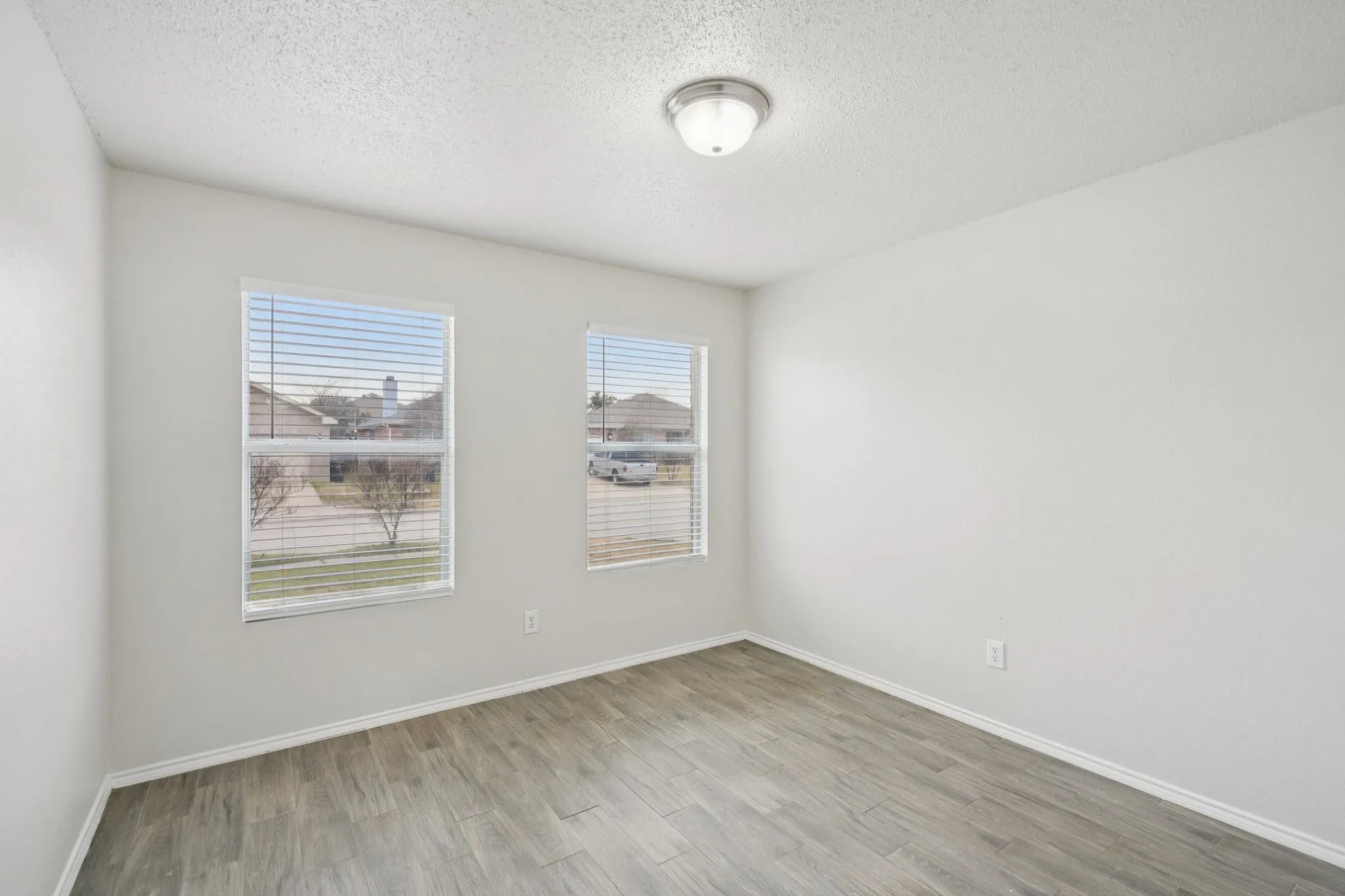 Single Family Residence For Sale in Tarrant County , 2121 Franks Street, Fort Worth, Texas 76177, 5 Bedroom, 3 Bathroom, 2 Garage spaces, 2,214 Sqft, built in 2006, mls#21175021, Real Estate Agent in Fort Worth, Homes For Sale in Tarrant county, Homes For Sale in Fort Worth, Realtor in Fort Worth Texas, Real Estate Brokerage Independent Realty Texas, Luminita Cordes Realtor