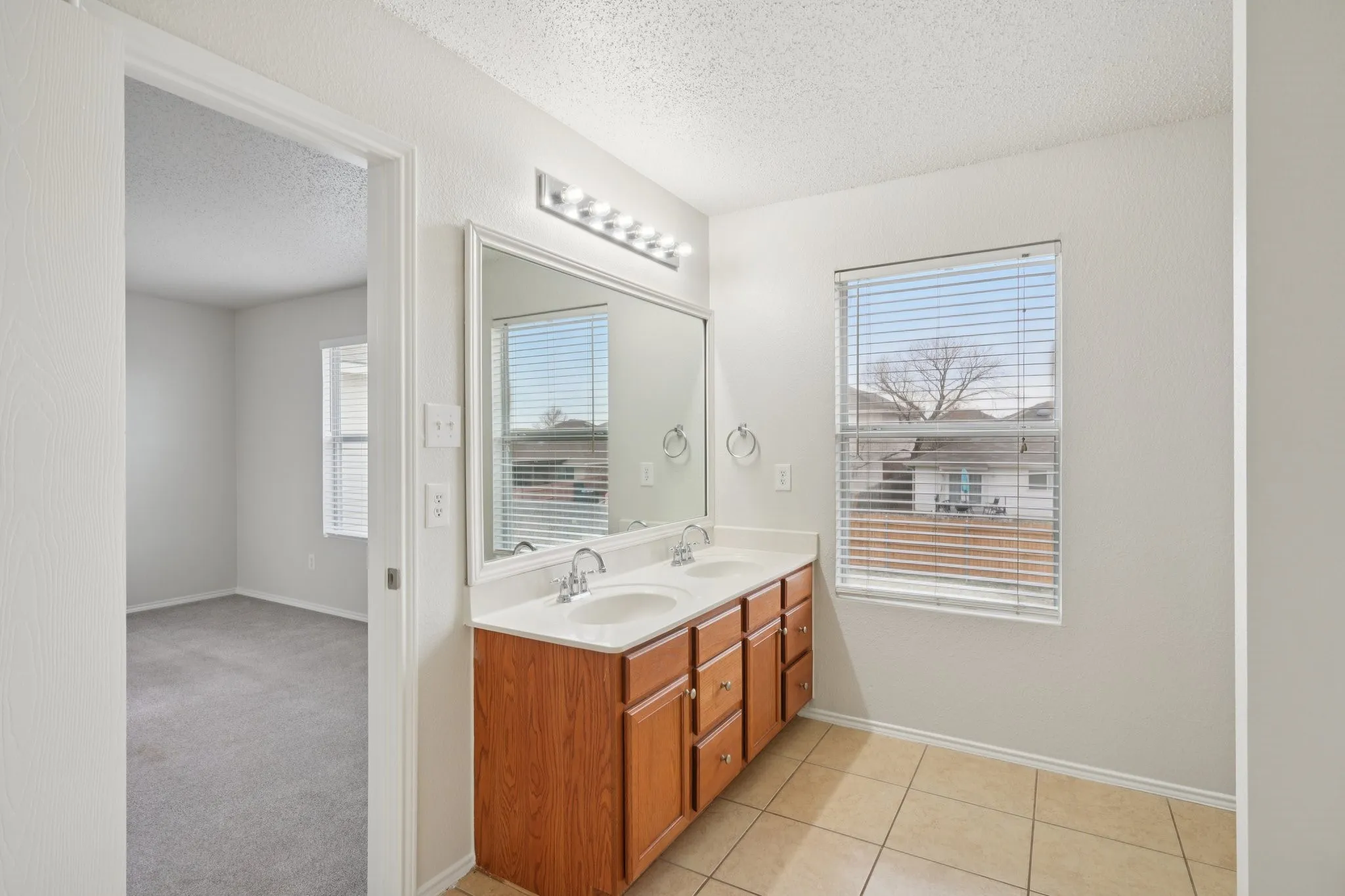 Single Family Residence For Sale in Tarrant County , 2121 Franks Street, Fort Worth, Texas 76177, 5 Bedroom, 3 Bathroom, 2 Garage spaces, 2,214 Sqft, built in 2006, mls#21175021, Real Estate Agent in Fort Worth, Homes For Sale in Tarrant county, Homes For Sale in Fort Worth, Realtor in Fort Worth Texas, Real Estate Brokerage Independent Realty Texas, Luminita Cordes Realtor