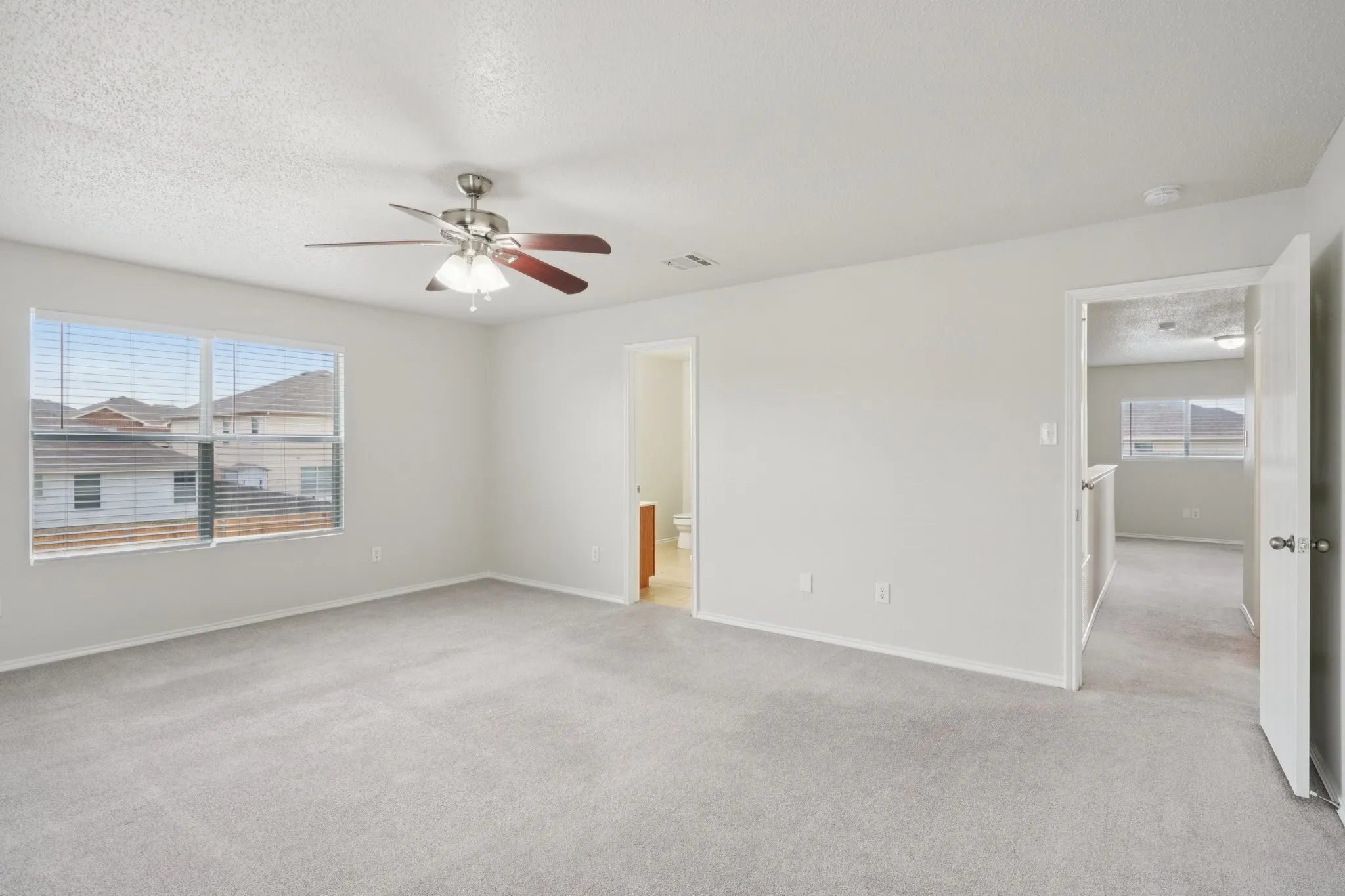 Single Family Residence For Sale in Tarrant County , 2121 Franks Street, Fort Worth, Texas 76177, 5 Bedroom, 3 Bathroom, 2 Garage spaces, 2,214 Sqft, built in 2006, mls#21175021, Real Estate Agent in Fort Worth, Homes For Sale in Tarrant county, Homes For Sale in Fort Worth, Realtor in Fort Worth Texas, Real Estate Brokerage Independent Realty Texas, Luminita Cordes Realtor