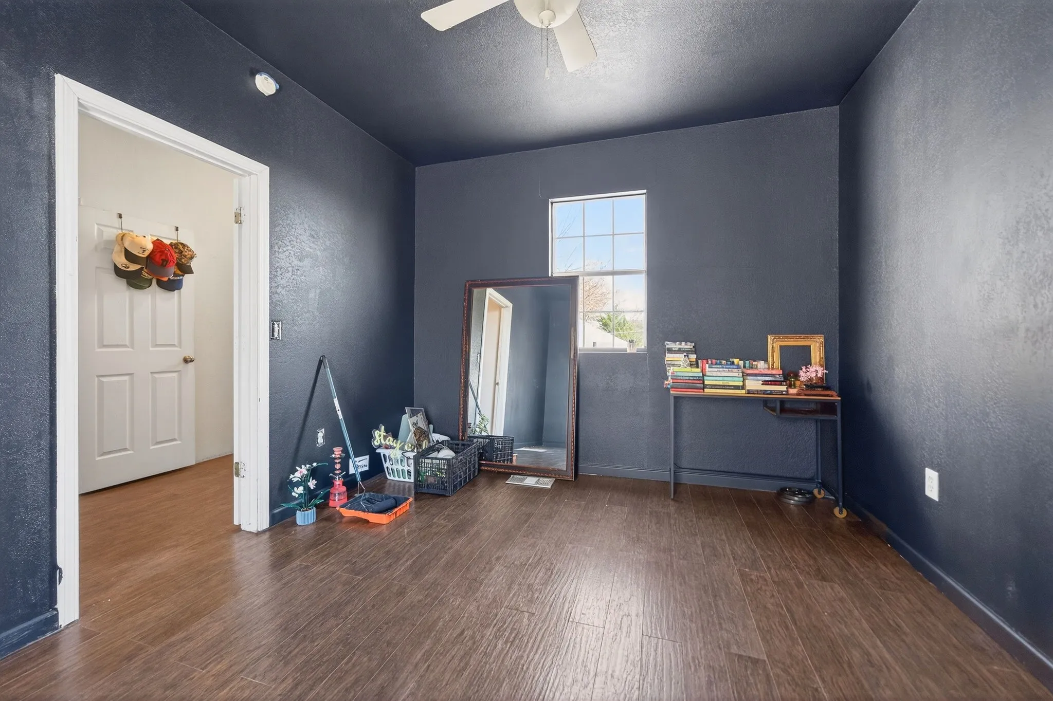 Single Family Residence For Sale in Dallas County , 607 Bethpage Avenue, Dallas, Texas 75217, 4 Bedroom, 4 Bathroom, Garage spaces, 2,256 Sqft, built in 1923, Preowned, mls#21190911, Real Estate Agent in Dallas, Homes For Sale in Dallas county, Homes For Sale in Dallas, Realtor in Dallas Texas, Real Estate Brokerage Independent Realty Texas, Luminita Cordes Realtor