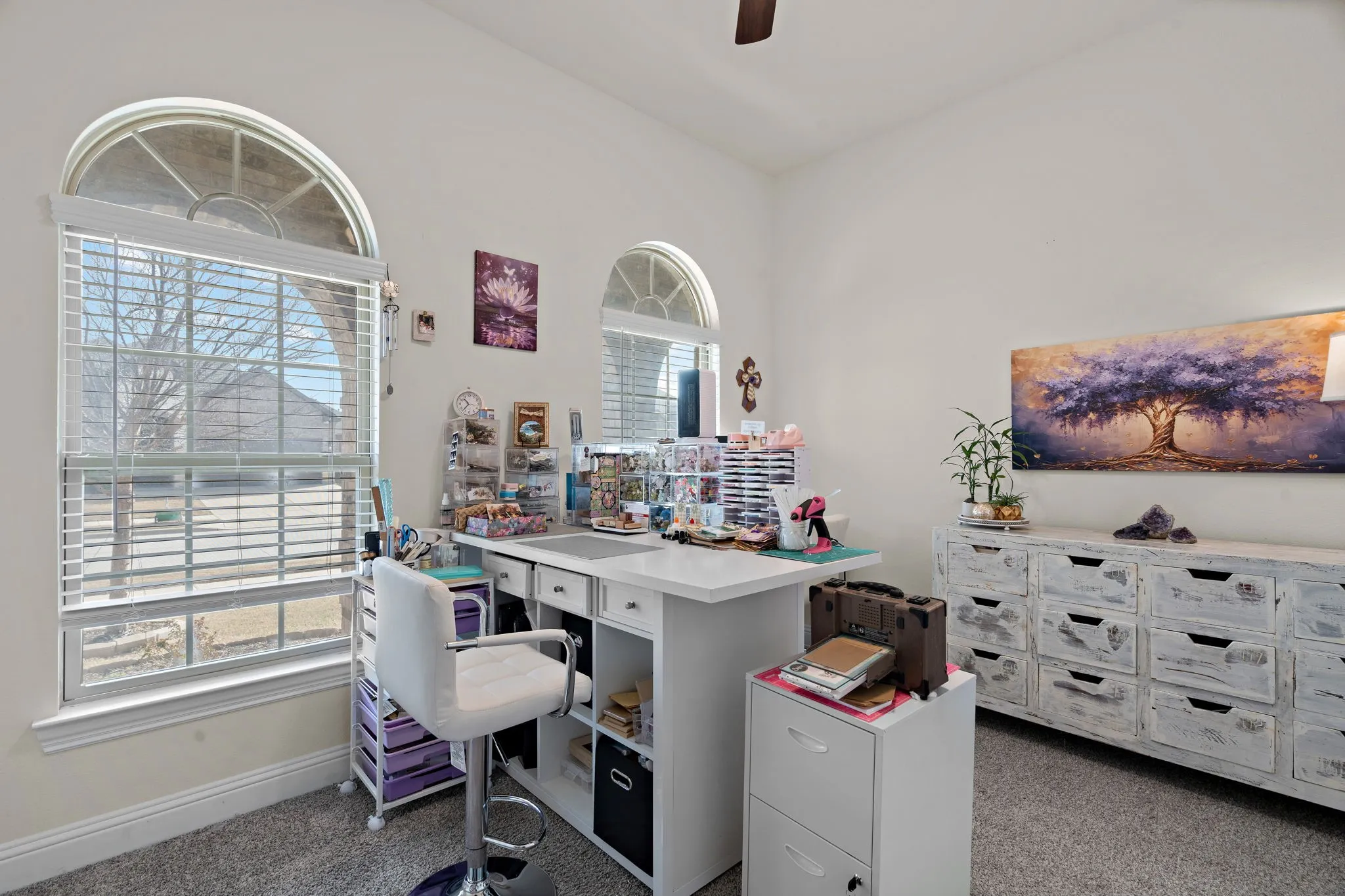 Single Family Residence For Sale in Collin County , 2908 Log Cabin Drive, Celina, Texas 75009, 3 Bedroom, 2 Bathroom, 2 Garage spaces, 1,694 Sqft, built in 2021, Preowned, mls#21190785, Real Estate Agent in Celina, Homes For Sale in Collin county, Homes For Sale in Celina, Realtor in Celina Texas, Real Estate Brokerage Independent Realty Texas, Luminita Cordes Realtor