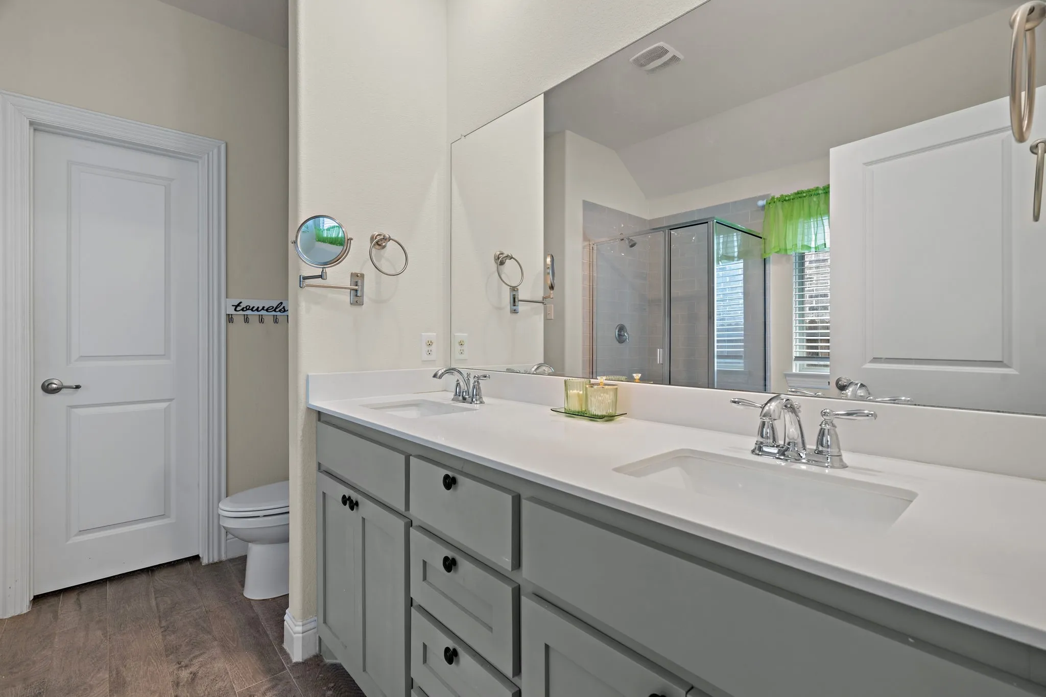 Single Family Residence For Sale in Collin County , 2908 Log Cabin Drive, Celina, Texas 75009, 3 Bedroom, 2 Bathroom, 2 Garage spaces, 1,694 Sqft, built in 2021, Preowned, mls#21190785, Real Estate Agent in Celina, Homes For Sale in Collin county, Homes For Sale in Celina, Realtor in Celina Texas, Real Estate Brokerage Independent Realty Texas, Luminita Cordes Realtor