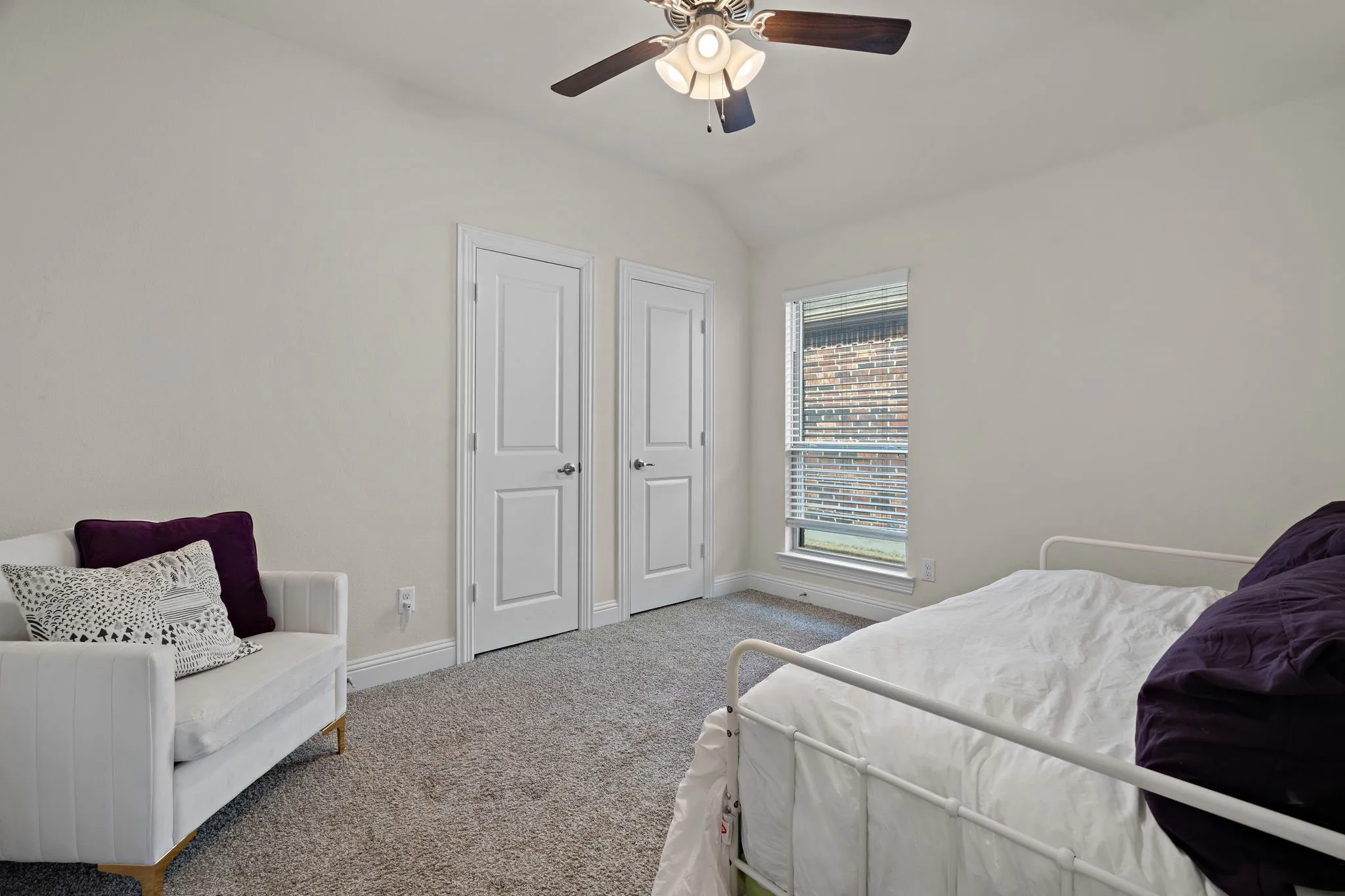 Single Family Residence For Sale in Collin County , 2908 Log Cabin Drive, Celina, Texas 75009, 3 Bedroom, 2 Bathroom, 2 Garage spaces, 1,694 Sqft, built in 2021, Preowned, mls#21190785, Real Estate Agent in Celina, Homes For Sale in Collin county, Homes For Sale in Celina, Realtor in Celina Texas, Real Estate Brokerage Independent Realty Texas, Luminita Cordes Realtor