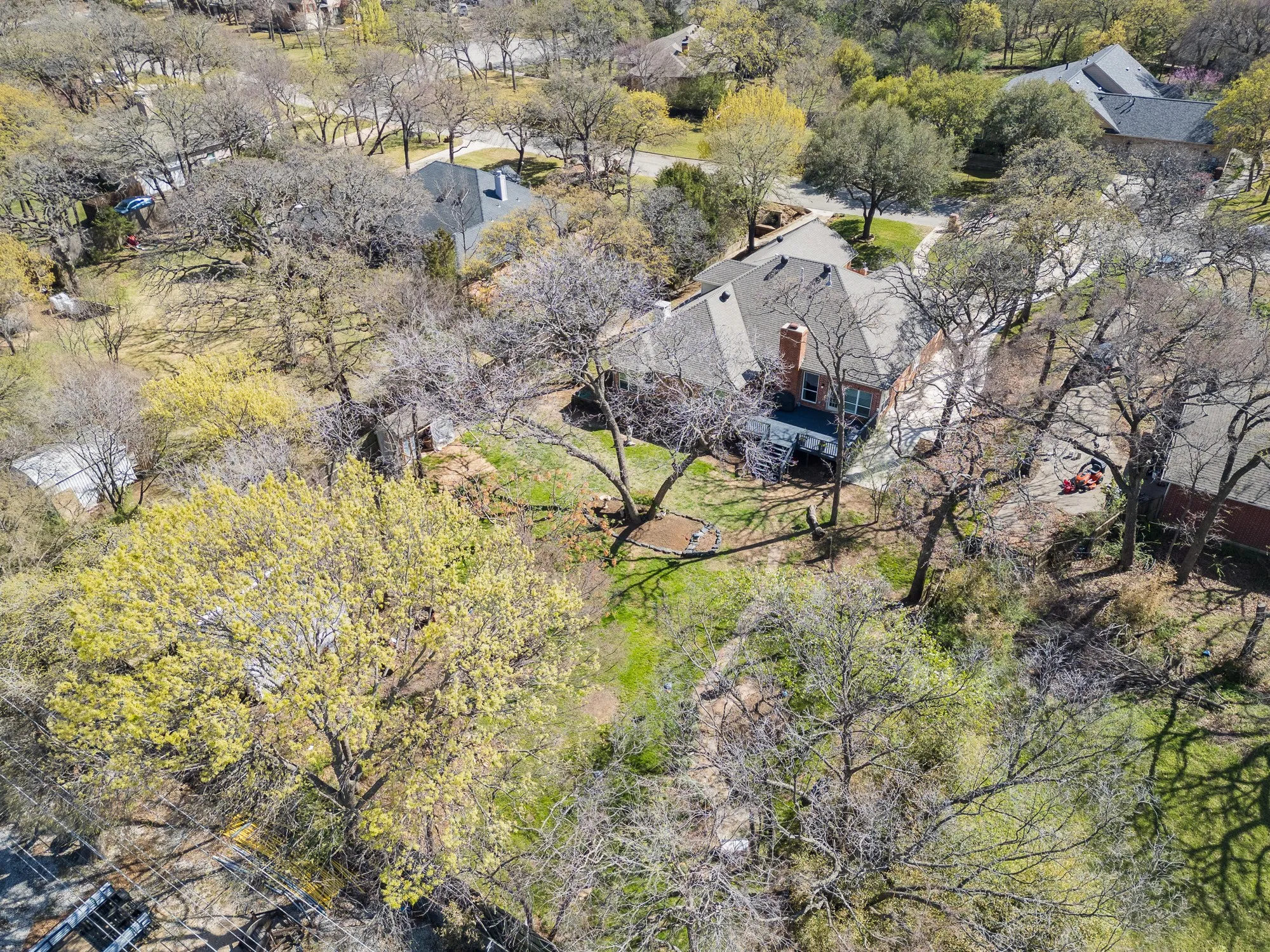 Aerial view of property and surrounding area