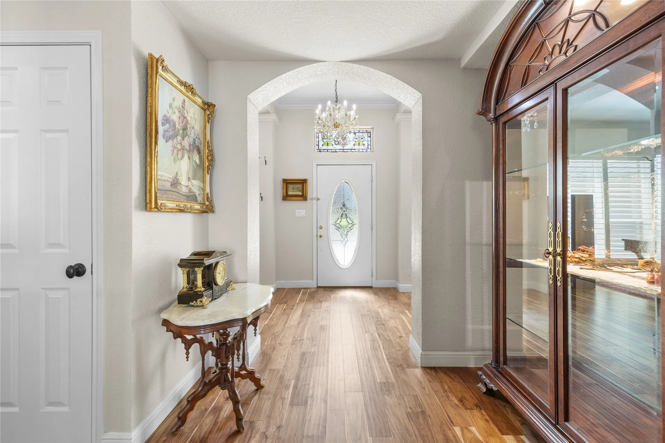 Entry Way facing inside front door