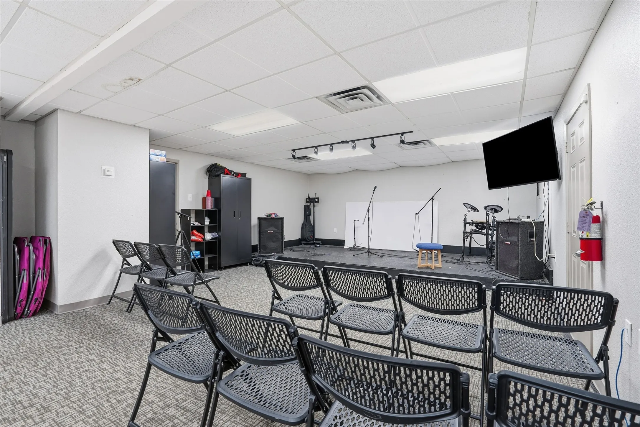 Business For Sale in Johnson County , 342 Alsbury Boulevard, Burleson, Texas 76028, 0, 0, Garage spaces, 0 Sqft, built in 1980, Preowned, mls#21185903, Real Estate Agent in Burleson, Homes For Sale in Johnson county, Homes For Sale in Burleson, Realtor in Burleson Texas, Real Estate Brokerage Independent Realty Texas, Luminita Cordes Realtor