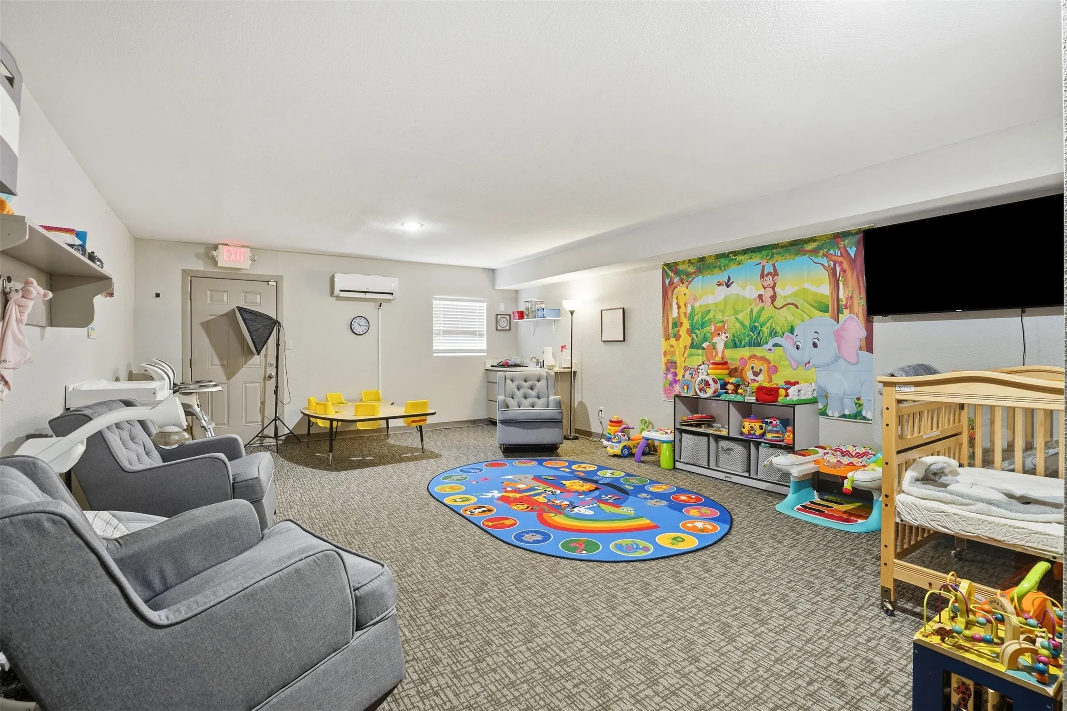 Business For Sale in Johnson County , 342 Alsbury Boulevard, Burleson, Texas 76028, 0, 0, Garage spaces, 0 Sqft, built in 1980, Preowned, mls#21185903, Real Estate Agent in Burleson, Homes For Sale in Johnson county, Homes For Sale in Burleson, Realtor in Burleson Texas, Real Estate Brokerage Independent Realty Texas, Luminita Cordes Realtor