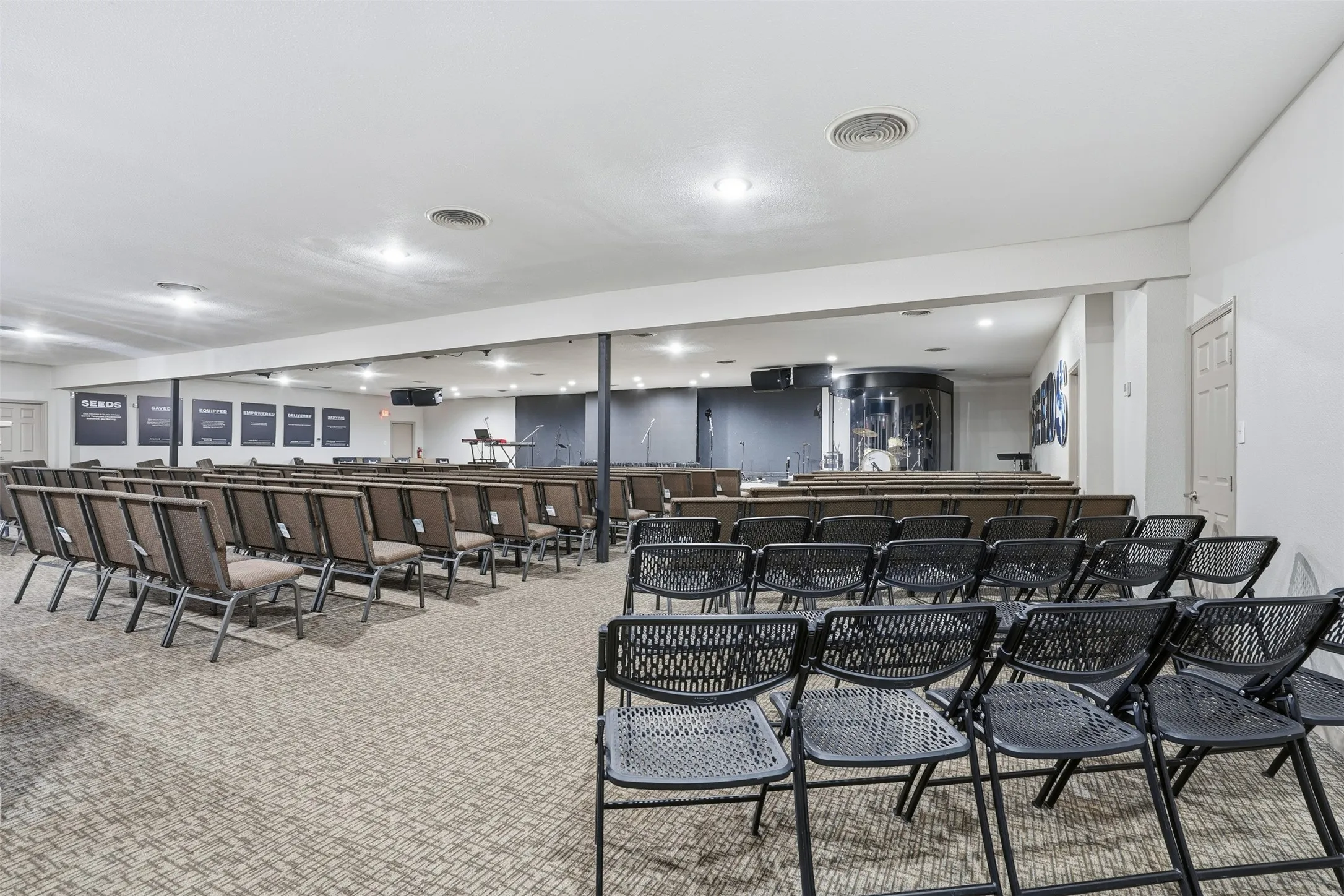 Business For Sale in Johnson County , 342 Alsbury Boulevard, Burleson, Texas 76028, 0, 0, Garage spaces, 0 Sqft, built in 1980, Preowned, mls#21185903, Real Estate Agent in Burleson, Homes For Sale in Johnson county, Homes For Sale in Burleson, Realtor in Burleson Texas, Real Estate Brokerage Independent Realty Texas, Luminita Cordes Realtor