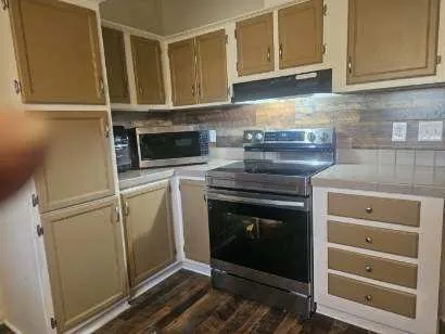 Mobile Home For Sale in Hood County , 3815 Oak Meadow Street, Granbury, Texas 76048, 3 Bedroom, 2 Bathroom, Garage spaces, 1,726 Sqft, built in 2000, mls#21191398, Real Estate Agent in Granbury, Homes For Sale in Hood county, Homes For Sale in Granbury, Realtor in Granbury Texas, Real Estate Brokerage Independent Realty Texas, Luminita Cordes Realtor