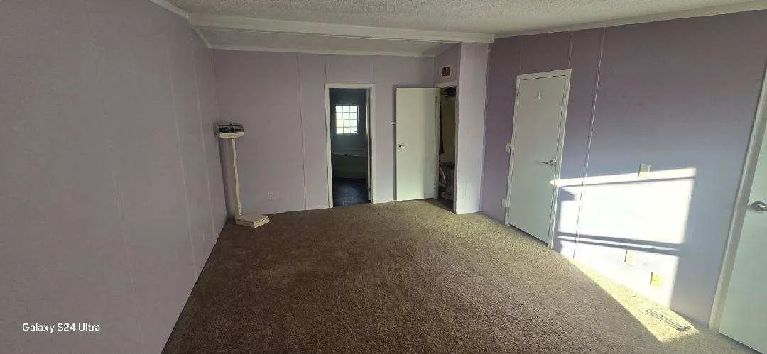 Mobile Home For Sale in Hood County , 3815 Oak Meadow Street, Granbury, Texas 76048, 3 Bedroom, 2 Bathroom, Garage spaces, 1,726 Sqft, built in 2000, mls#21191398, Real Estate Agent in Granbury, Homes For Sale in Hood county, Homes For Sale in Granbury, Realtor in Granbury Texas, Real Estate Brokerage Independent Realty Texas, Luminita Cordes Realtor