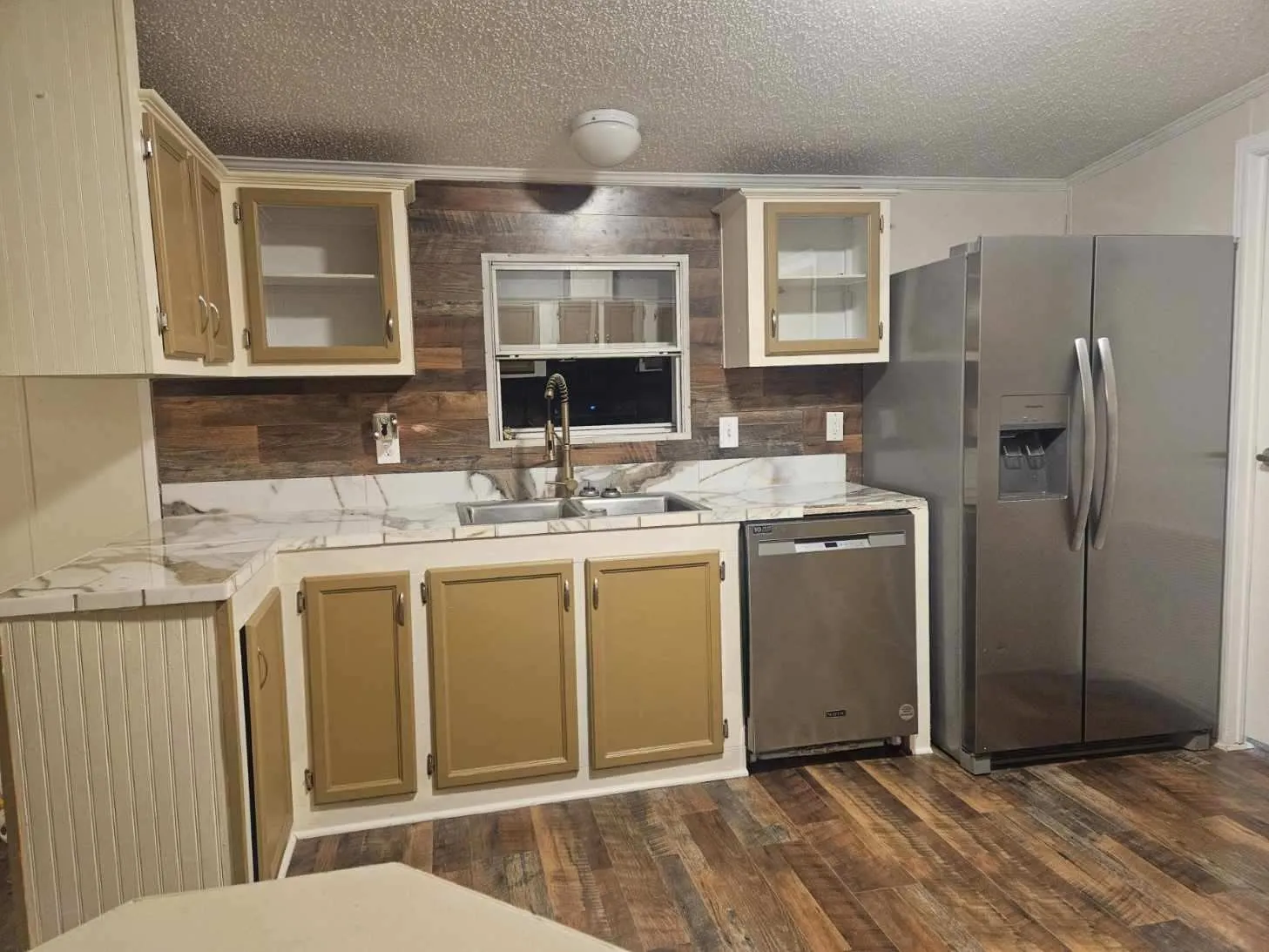 Mobile Home For Sale in Hood County , 3815 Oak Meadow Street, Granbury, Texas 76048, 3 Bedroom, 2 Bathroom, Garage spaces, 1,726 Sqft, built in 2000, mls#21191398, Real Estate Agent in Granbury, Homes For Sale in Hood county, Homes For Sale in Granbury, Realtor in Granbury Texas, Real Estate Brokerage Independent Realty Texas, Luminita Cordes Realtor