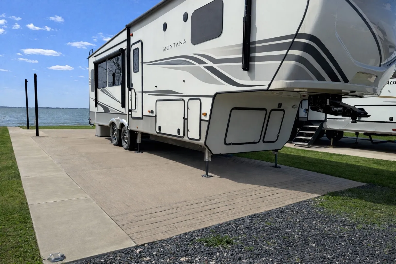 Waterfront concrete pad lot in Peninsula Point, Kerens, TX.