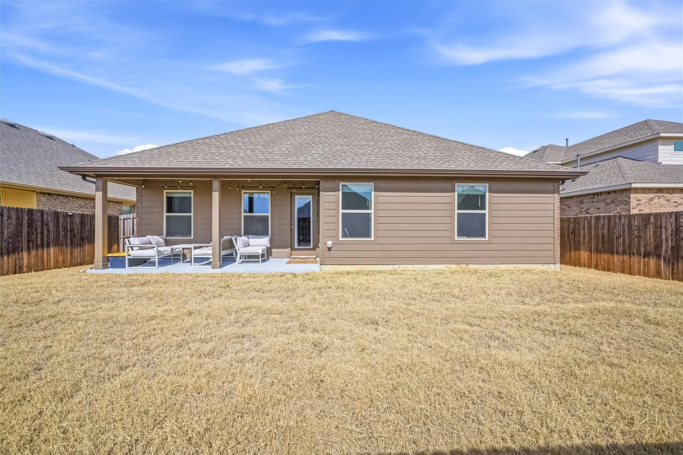 Single Family Residence For Sale in Collin County , 505 Auburn Forest Drive, Princeton, Texas 75407, 4 Bedroom, 2 Bathroom, 2 Garage spaces, 2,014 Sqft, built in 2022, Preowned, mls#21189808, Real Estate Agent in Princeton, Homes For Sale in Collin county, Homes For Sale in Princeton, Realtor in Princeton Texas, Real Estate Brokerage Independent Realty Texas, Luminita Cordes Realtor