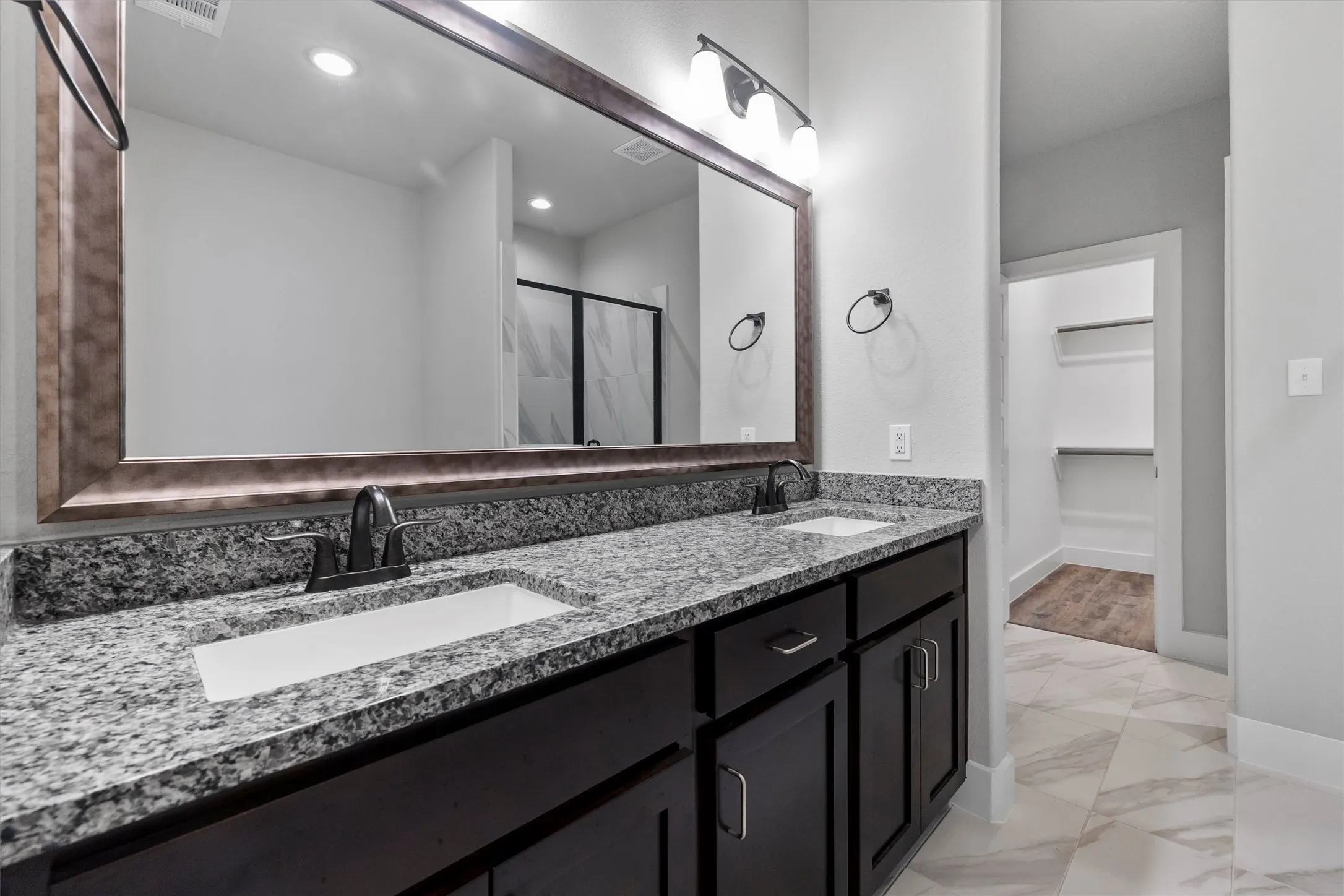 Single Family Residence For Sale in Johnson County , 641 The Cottages Drive, Godley, Texas 76044, 3 Bedroom, 2 Bathroom, 2 Garage spaces, 1,610 Sqft, built in 2022, mls#21190025, Real Estate Agent in Godley, Homes For Sale in Johnson county, Homes For Sale in Godley, Realtor in Godley Texas, Real Estate Brokerage Independent Realty Texas, Luminita Cordes Realtor