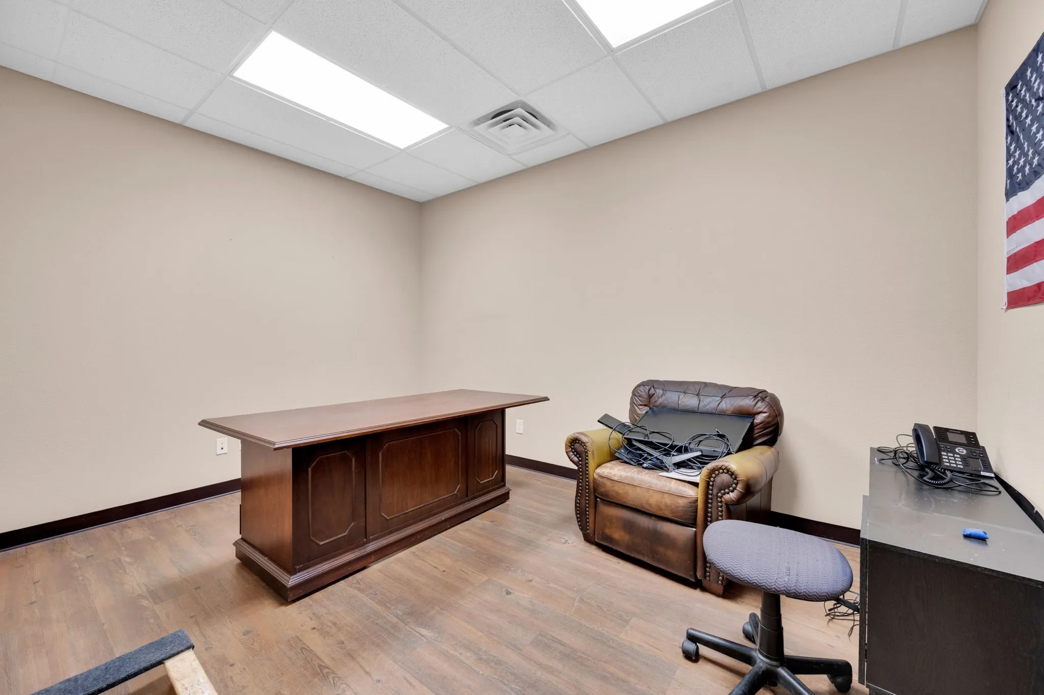 Industrial For Rent in Tarrant County , 801 S 4th Avenue, Mansfield, Texas 76063, 0, 0, Garage spaces, 0 Sqft, built in 1972, Preowned, Price $13,000, mls#21191628, Real Estate Agent in Mansfield, Homes For Rent in Tarrant county, Homes For Rent in Mansfield, Realtor in Mansfield Texas, Real Estate Brokerage Independent Realty Texas, Luminita Cordes Realtor
