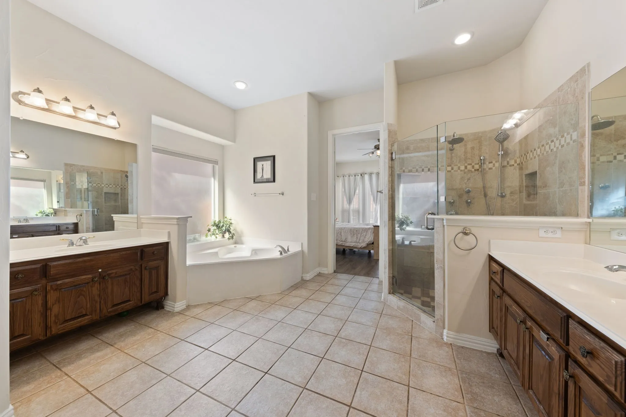 Single Family Residence For Sale in Denton County , 721 Peco Street, Lantana, Texas 76226, 5 Bedroom, 4 Bathroom, 2 Garage spaces, 4,164 Sqft, built in 2004, mls#21191580, Real Estate Agent in Lantana, Homes For Sale in Denton county, Homes For Sale in Lantana, Realtor in Lantana Texas, Real Estate Brokerage Independent Realty Texas, Luminita Cordes Realtor