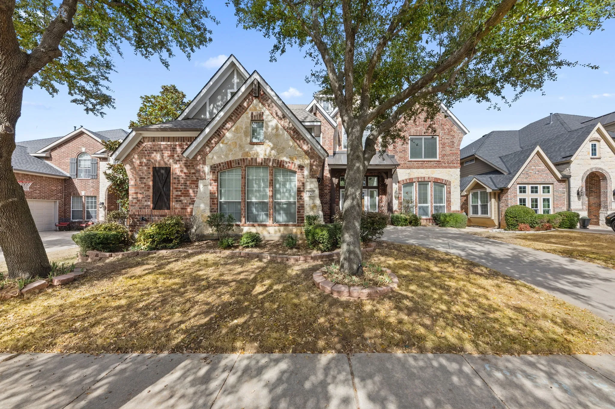 Single Family Residence For Sale in Denton County , 721 Peco Street, Lantana, Texas 76226, 5 Bedroom, 4 Bathroom, 2 Garage spaces, 4,164 Sqft, built in 2004, mls#21191580, Real Estate Agent in Lantana, Homes For Sale in Denton county, Homes For Sale in Lantana, Realtor in Lantana Texas, Real Estate Brokerage Independent Realty Texas, Luminita Cordes Realtor