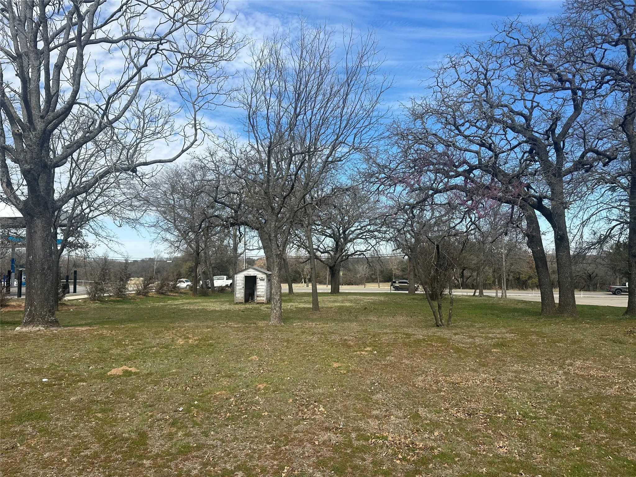 Unimproved Land For Sale in Parker County , 601 W Highway 199, Springtown, Texas 76082, 0, 0, Garage spaces, 0 Sqft, built in 0, mls#21176490, Real Estate Agent in Springtown, Homes For Sale in Parker county, Homes For Sale in Springtown, Realtor in Springtown Texas, Real Estate Brokerage Independent Realty Texas, Luminita Cordes Realtor