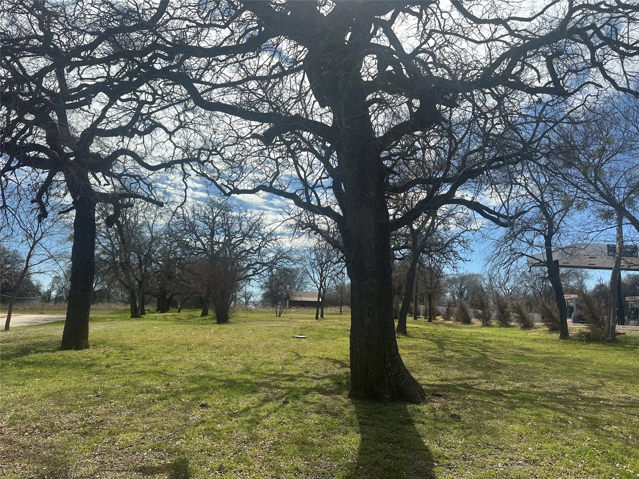 Unimproved Land For Sale in Parker County , 601 W Highway 199, Springtown, Texas 76082, 0, 0, Garage spaces, 0 Sqft, built in 0, mls#21176490, Real Estate Agent in Springtown, Homes For Sale in Parker county, Homes For Sale in Springtown, Realtor in Springtown Texas, Real Estate Brokerage Independent Realty Texas, Luminita Cordes Realtor