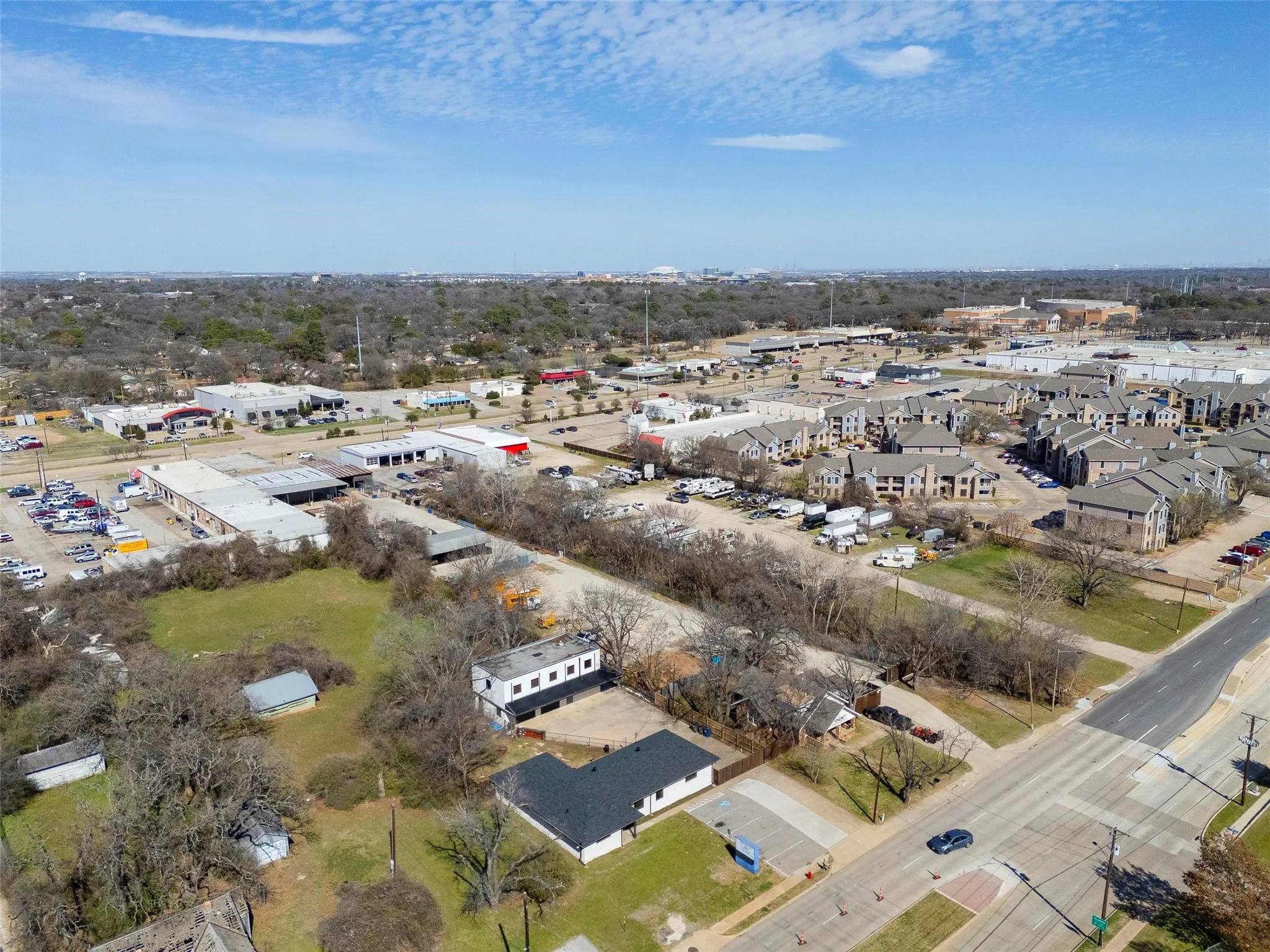 Aerial view of property and surrounding area
