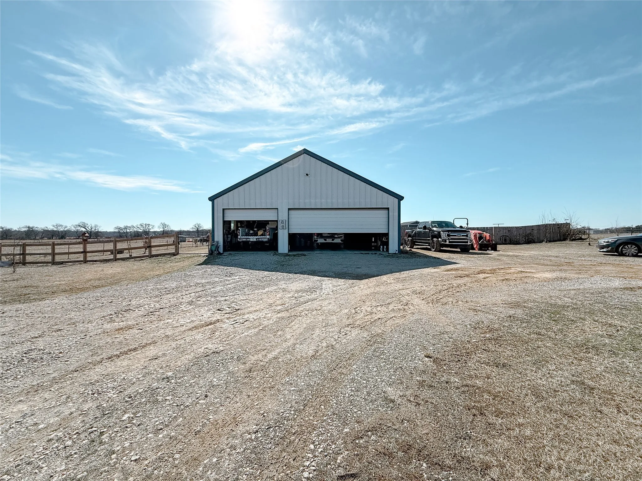 Single Family Residence For Sale in Van Zandt County , 459 Vz County Road 2141, Canton, Texas 75103, 2 Bedroom, 2 Bathroom, 3 Garage spaces, 1,645 Sqft, built in 2021, mls#21187038, Real Estate Agent in Canton, Homes For Sale in Van Zandt county, Homes For Sale in Canton, Realtor in Canton Texas, Real Estate Brokerage Independent Realty Texas, Luminita Cordes Realtor