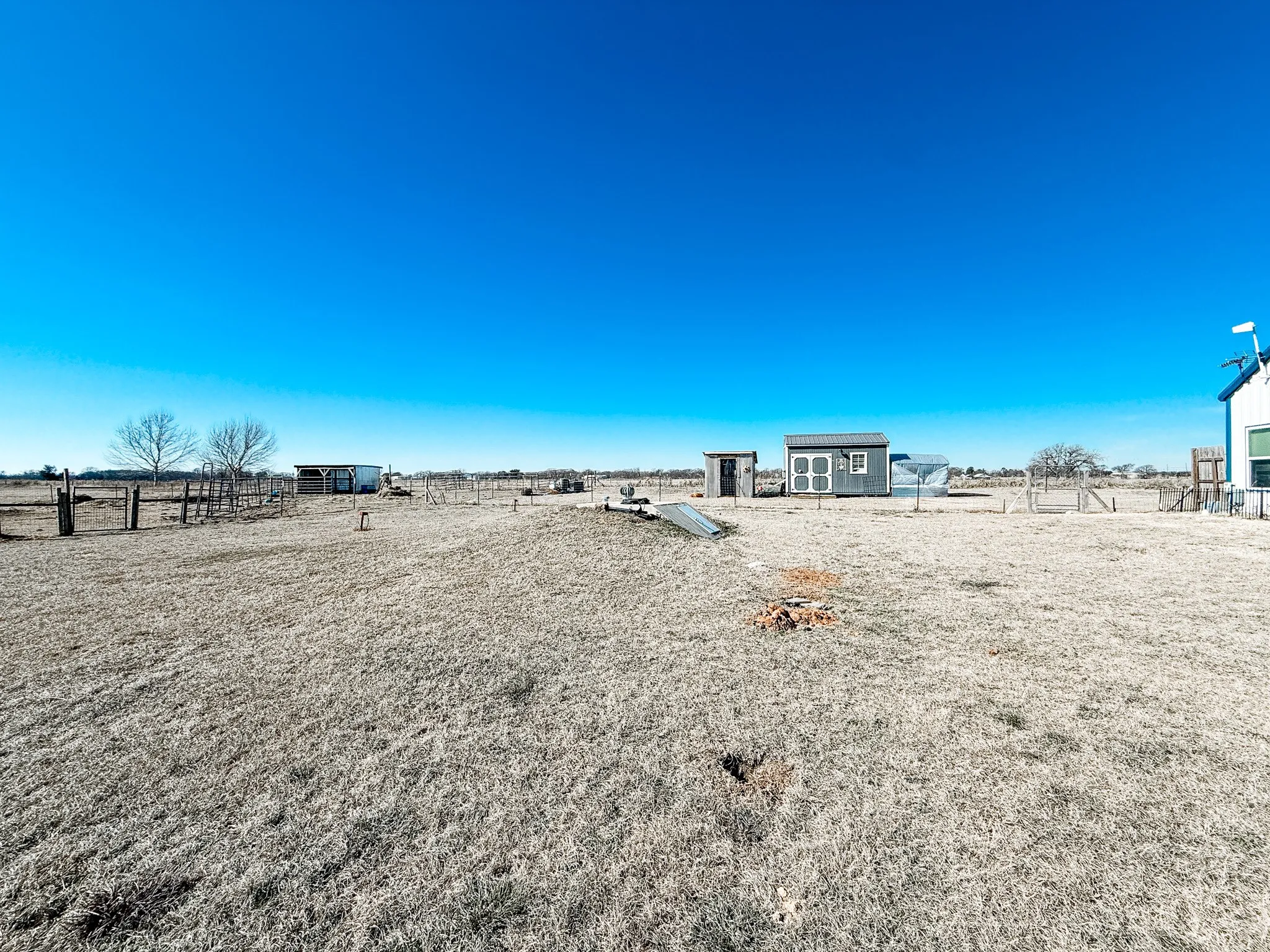Single Family Residence For Sale in Van Zandt County , 459 Vz County Road 2141, Canton, Texas 75103, 2 Bedroom, 2 Bathroom, 3 Garage spaces, 1,645 Sqft, built in 2021, mls#21187038, Real Estate Agent in Canton, Homes For Sale in Van Zandt county, Homes For Sale in Canton, Realtor in Canton Texas, Real Estate Brokerage Independent Realty Texas, Luminita Cordes Realtor