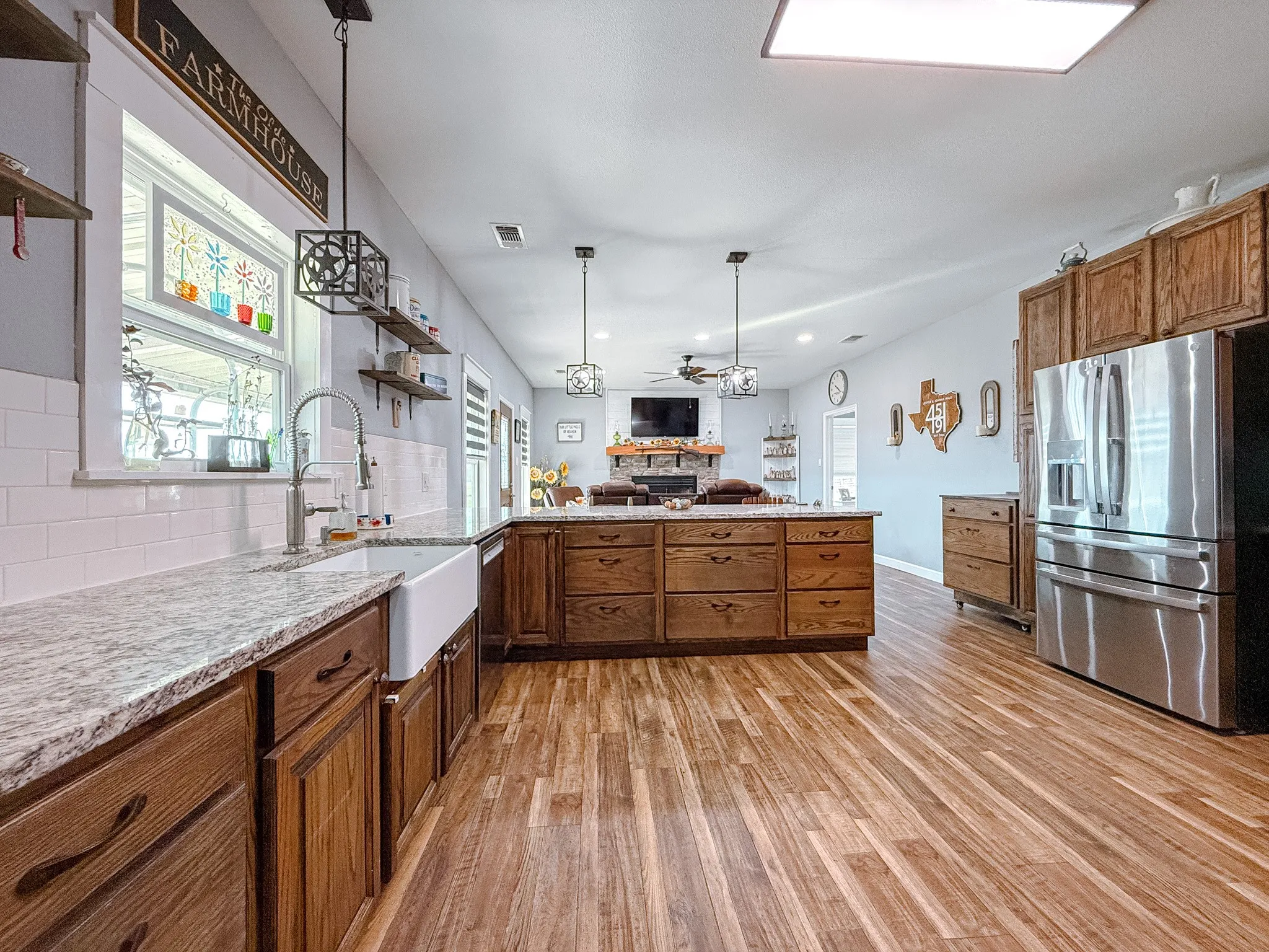 Single Family Residence For Sale in Van Zandt County , 459 Vz County Road 2141, Canton, Texas 75103, 2 Bedroom, 2 Bathroom, 3 Garage spaces, 1,645 Sqft, built in 2021, mls#21187038, Real Estate Agent in Canton, Homes For Sale in Van Zandt county, Homes For Sale in Canton, Realtor in Canton Texas, Real Estate Brokerage Independent Realty Texas, Luminita Cordes Realtor