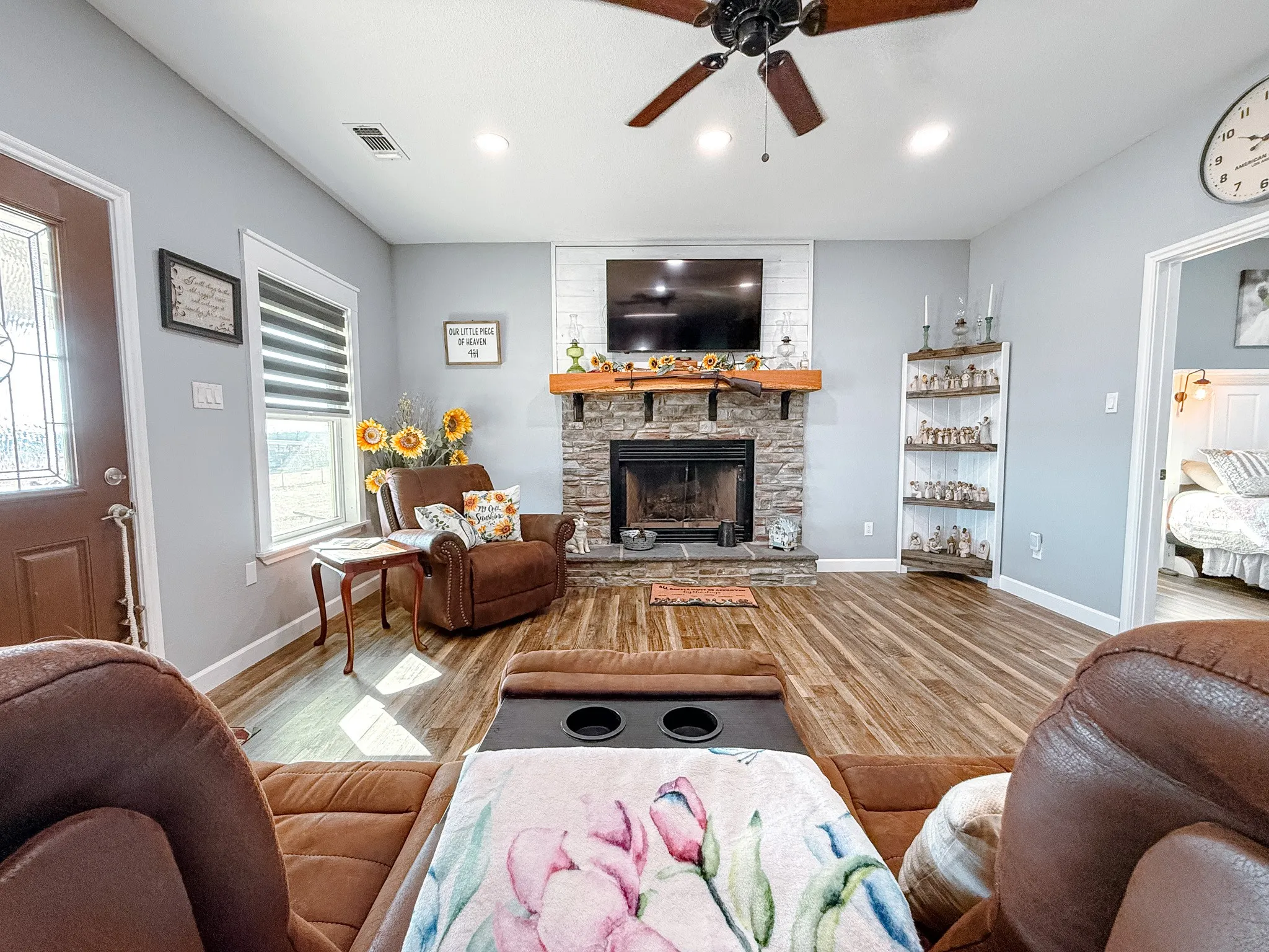 Single Family Residence For Sale in Van Zandt County , 459 Vz County Road 2141, Canton, Texas 75103, 2 Bedroom, 2 Bathroom, 3 Garage spaces, 1,645 Sqft, built in 2021, mls#21187038, Real Estate Agent in Canton, Homes For Sale in Van Zandt county, Homes For Sale in Canton, Realtor in Canton Texas, Real Estate Brokerage Independent Realty Texas, Luminita Cordes Realtor