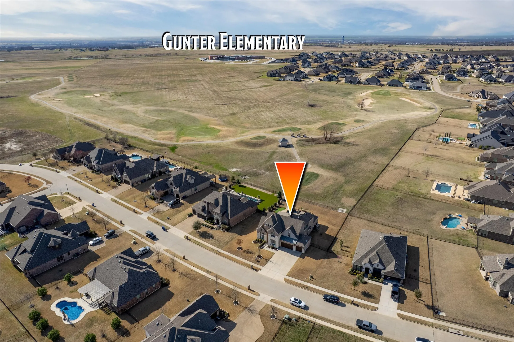 Single Family Residence For Sale in Grayson County , 1505 Wolf Ridge Run, Gunter, Texas 75058, 4 Bedroom, 3 Bathroom, 3 Garage spaces, 3,772 Sqft, built in 2016, Preowned, mls#21191800, Real Estate Agent in Gunter, Homes For Sale in Grayson county, Homes For Sale in Gunter, Realtor in Gunter Texas, Real Estate Brokerage Independent Realty Texas, Luminita Cordes Realtor