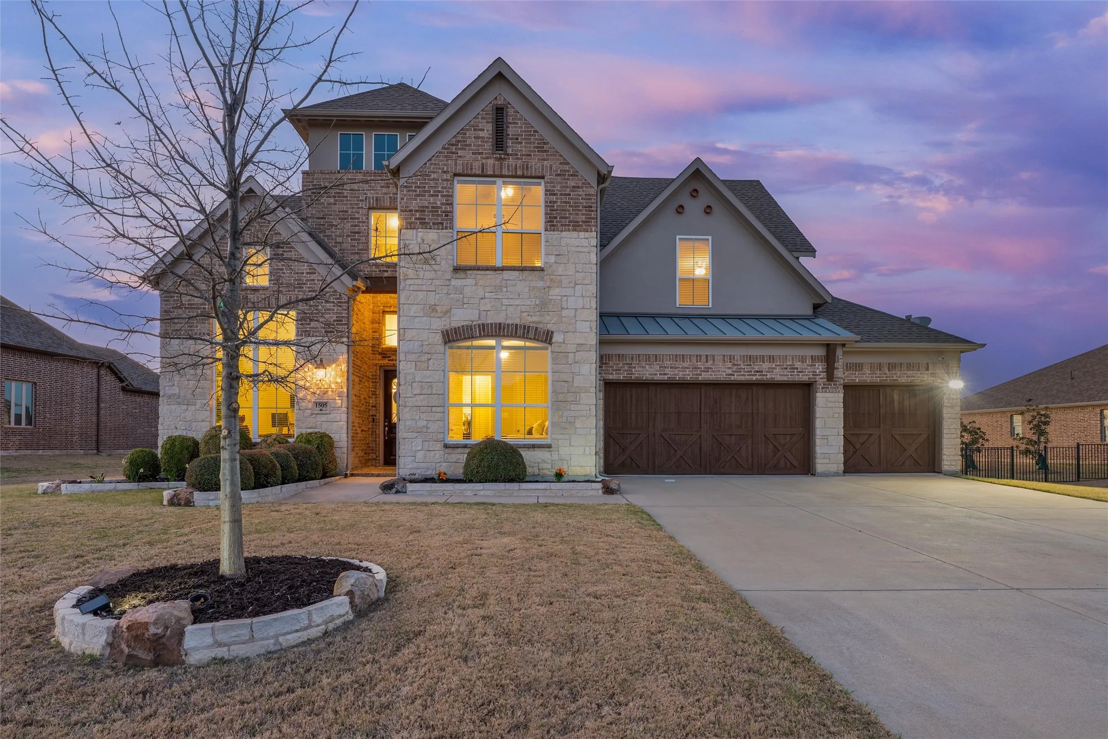 Single Family Residence For Sale in Grayson County , 1505 Wolf Ridge Run, Gunter, Texas 75058, 4 Bedroom, 3 Bathroom, 3 Garage spaces, 3,772 Sqft, built in 2016, Preowned, mls#21191800, Real Estate Agent in Gunter, Homes For Sale in Grayson county, Homes For Sale in Gunter, Realtor in Gunter Texas, Real Estate Brokerage Independent Realty Texas, Luminita Cordes Realtor