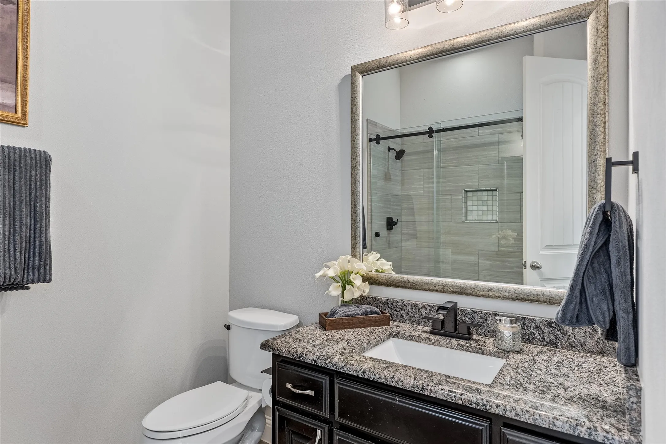 Single Family Residence For Sale in Grayson County , 1505 Wolf Ridge Run, Gunter, Texas 75058, 4 Bedroom, 3 Bathroom, 3 Garage spaces, 3,772 Sqft, built in 2016, Preowned, mls#21191800, Real Estate Agent in Gunter, Homes For Sale in Grayson county, Homes For Sale in Gunter, Realtor in Gunter Texas, Real Estate Brokerage Independent Realty Texas, Luminita Cordes Realtor