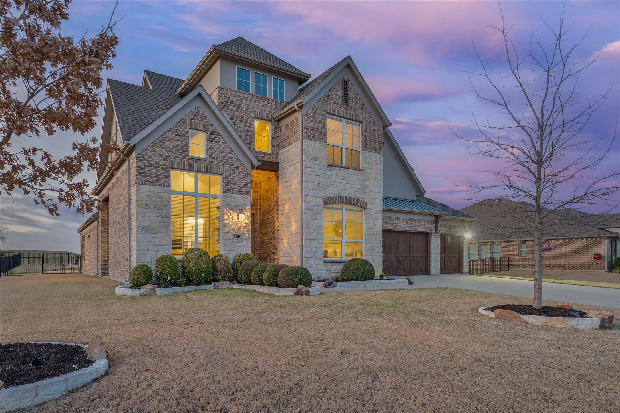 Single Family Residence For Sale in Grayson County , 1505 Wolf Ridge Run, Gunter, Texas 75058, 4 Bedroom, 3 Bathroom, 3 Garage spaces, 3,772 Sqft, built in 2016, Preowned, mls#21191800, Real Estate Agent in Gunter, Homes For Sale in Grayson county, Homes For Sale in Gunter, Realtor in Gunter Texas, Real Estate Brokerage Independent Realty Texas, Luminita Cordes Realtor