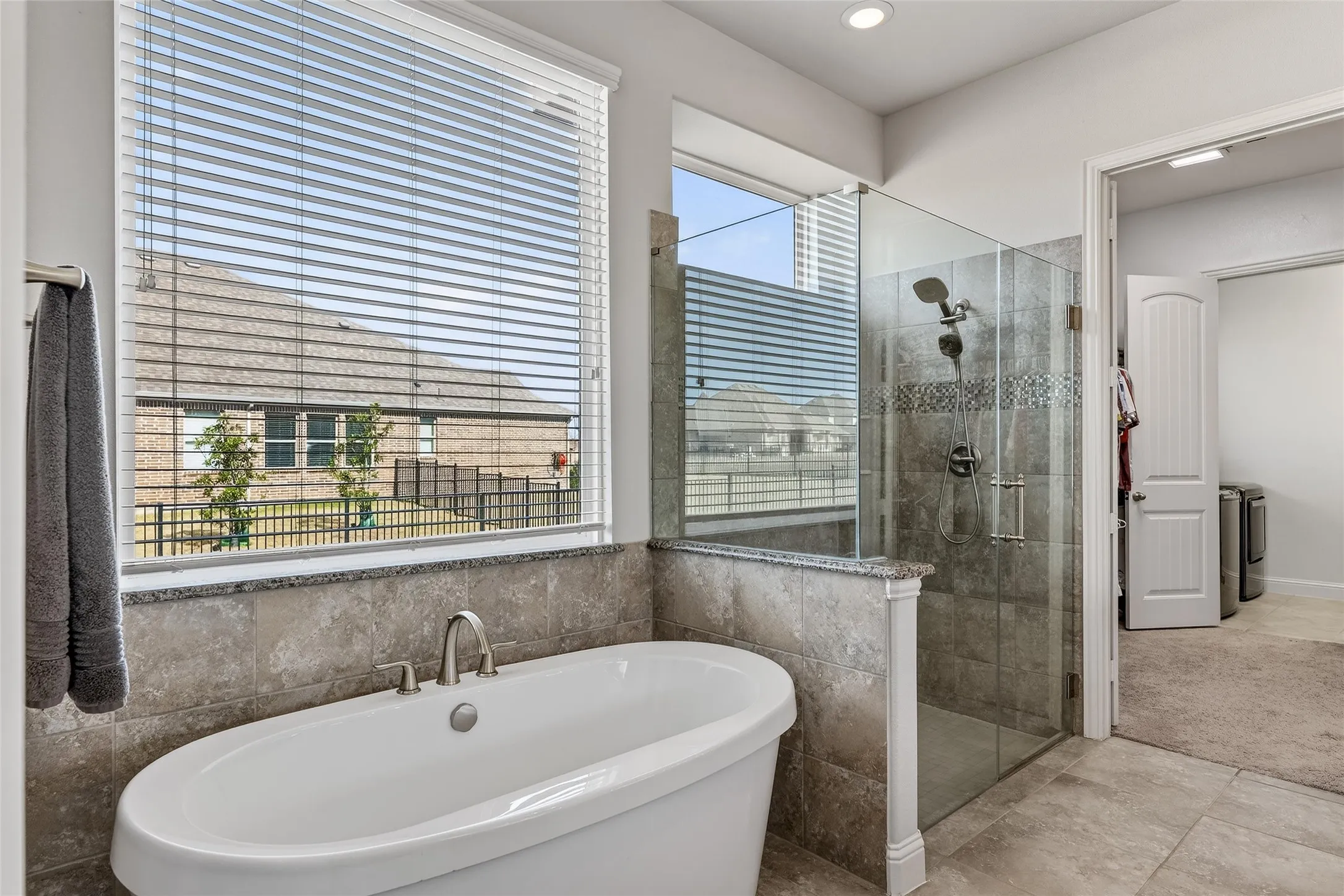 Single Family Residence For Sale in Grayson County , 1505 Wolf Ridge Run, Gunter, Texas 75058, 4 Bedroom, 3 Bathroom, 3 Garage spaces, 3,772 Sqft, built in 2016, Preowned, mls#21191800, Real Estate Agent in Gunter, Homes For Sale in Grayson county, Homes For Sale in Gunter, Realtor in Gunter Texas, Real Estate Brokerage Independent Realty Texas, Luminita Cordes Realtor