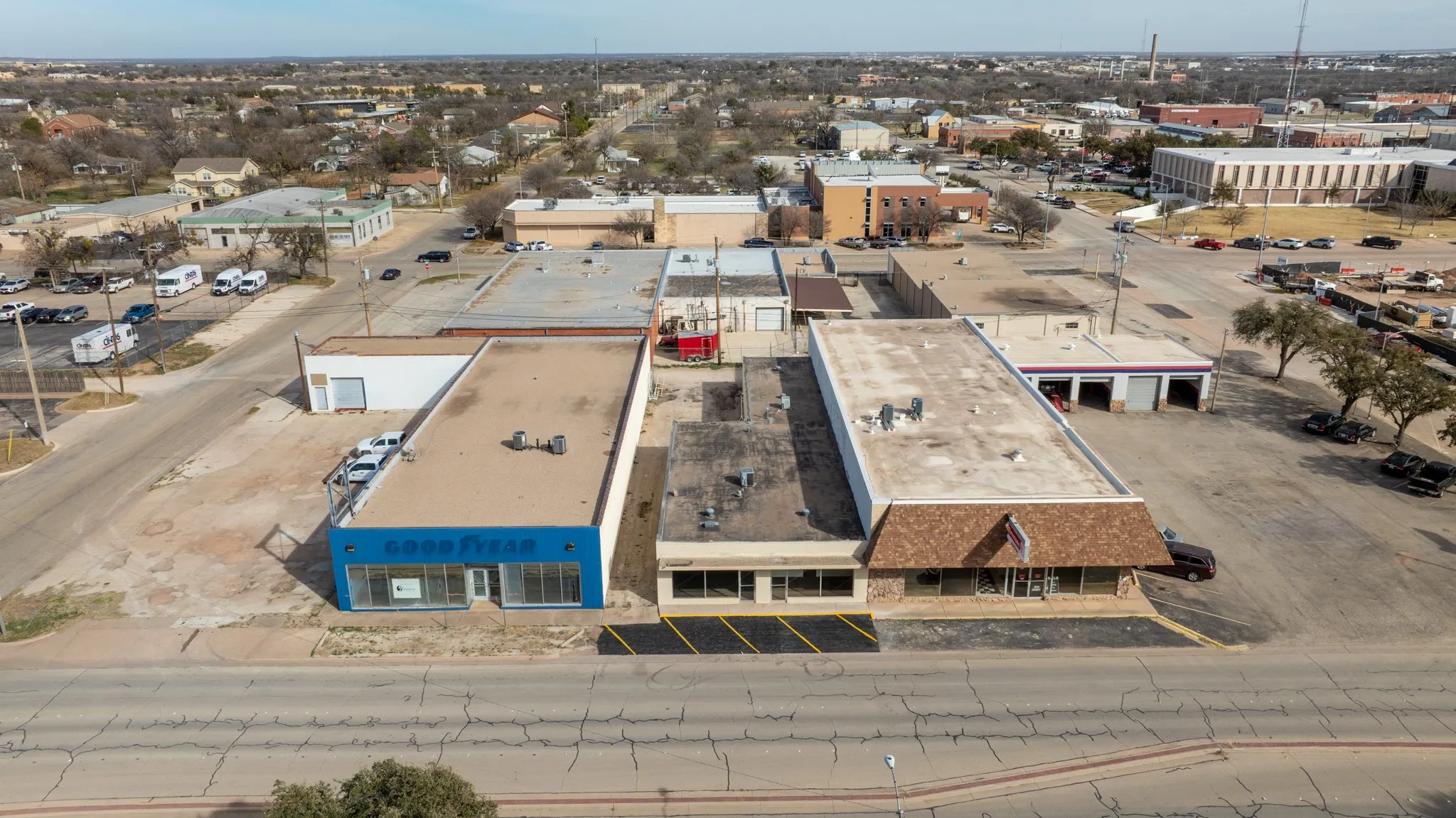 Office For Sale in Taylor County , 627 - 623 Pine Street, Abilene, Texas 79601, 0, 0, Garage spaces, 0 Sqft, built in 1965, Preowned, Price $427,500, mls#21191471, Real Estate Agent in Abilene, Homes For Sale in Taylor county, Homes For Sale in Abilene, Realtor in Abilene Texas, Real Estate Brokerage Independent Realty Texas, Luminita Cordes Realtor